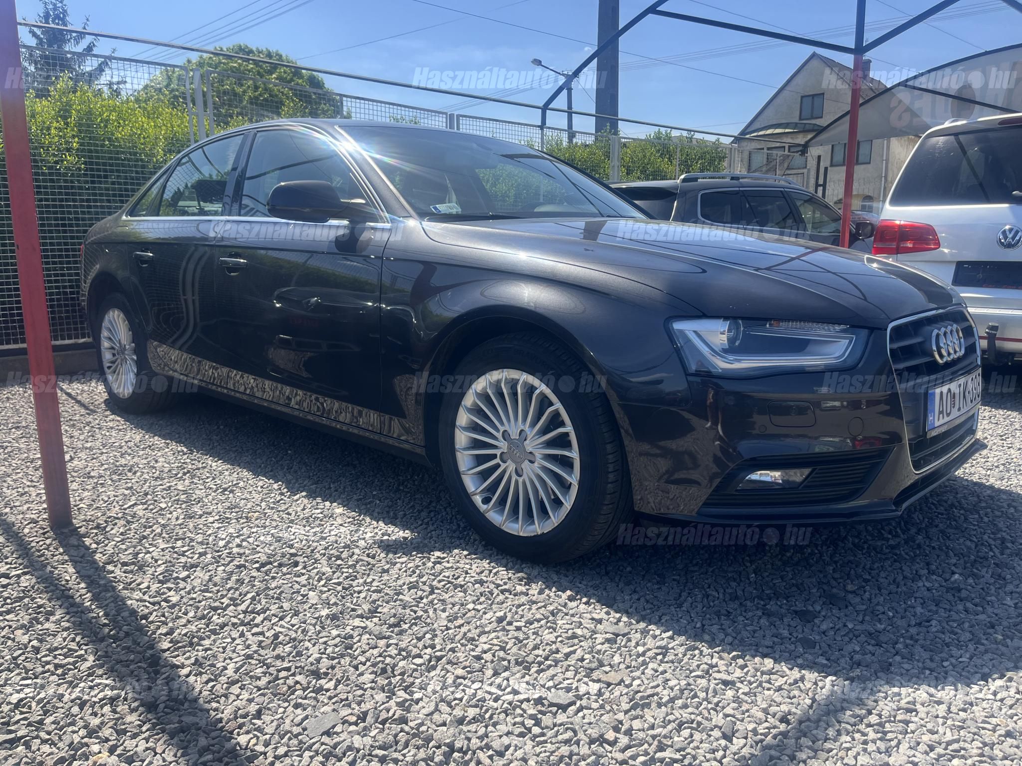 AUDI A4 2013 - 1