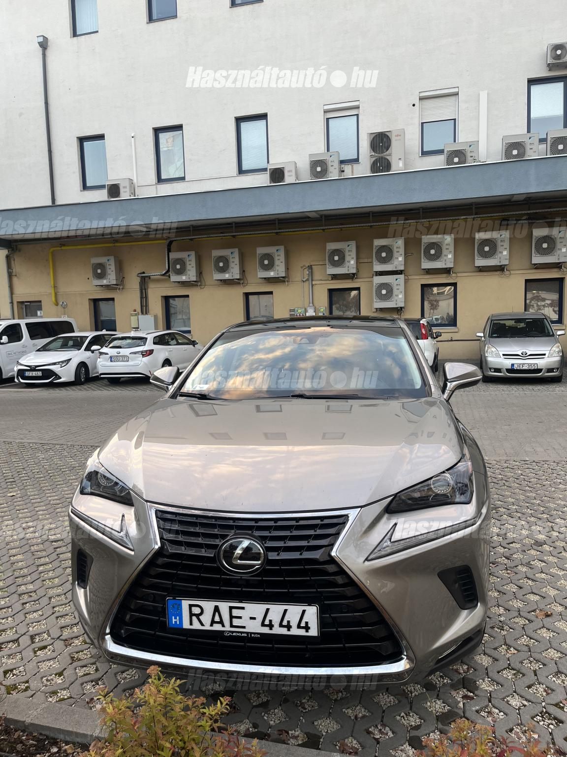 LEXUS NX 2018/8 - 1
