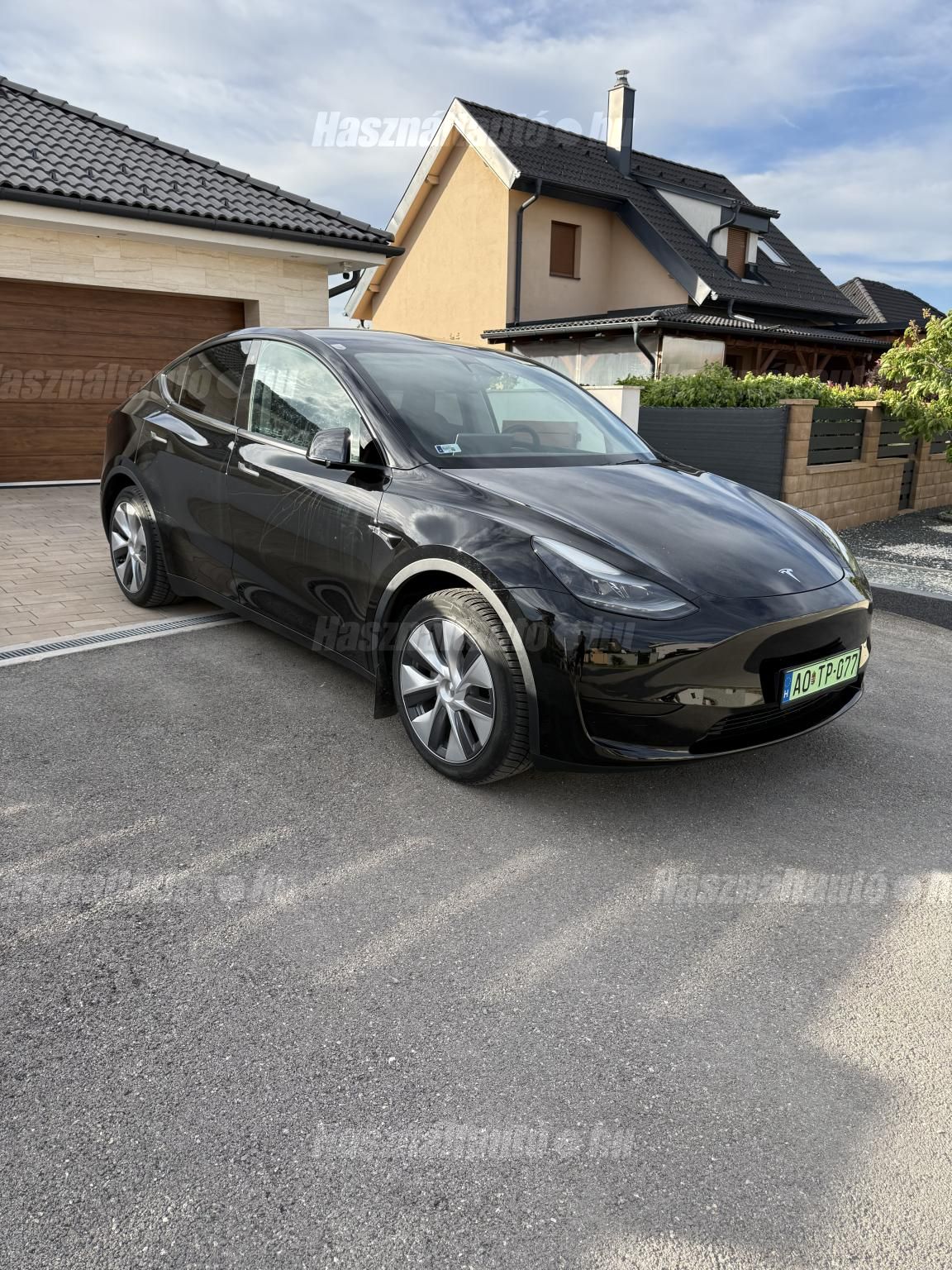 TESLA MODEL Y 2024/2 - 1