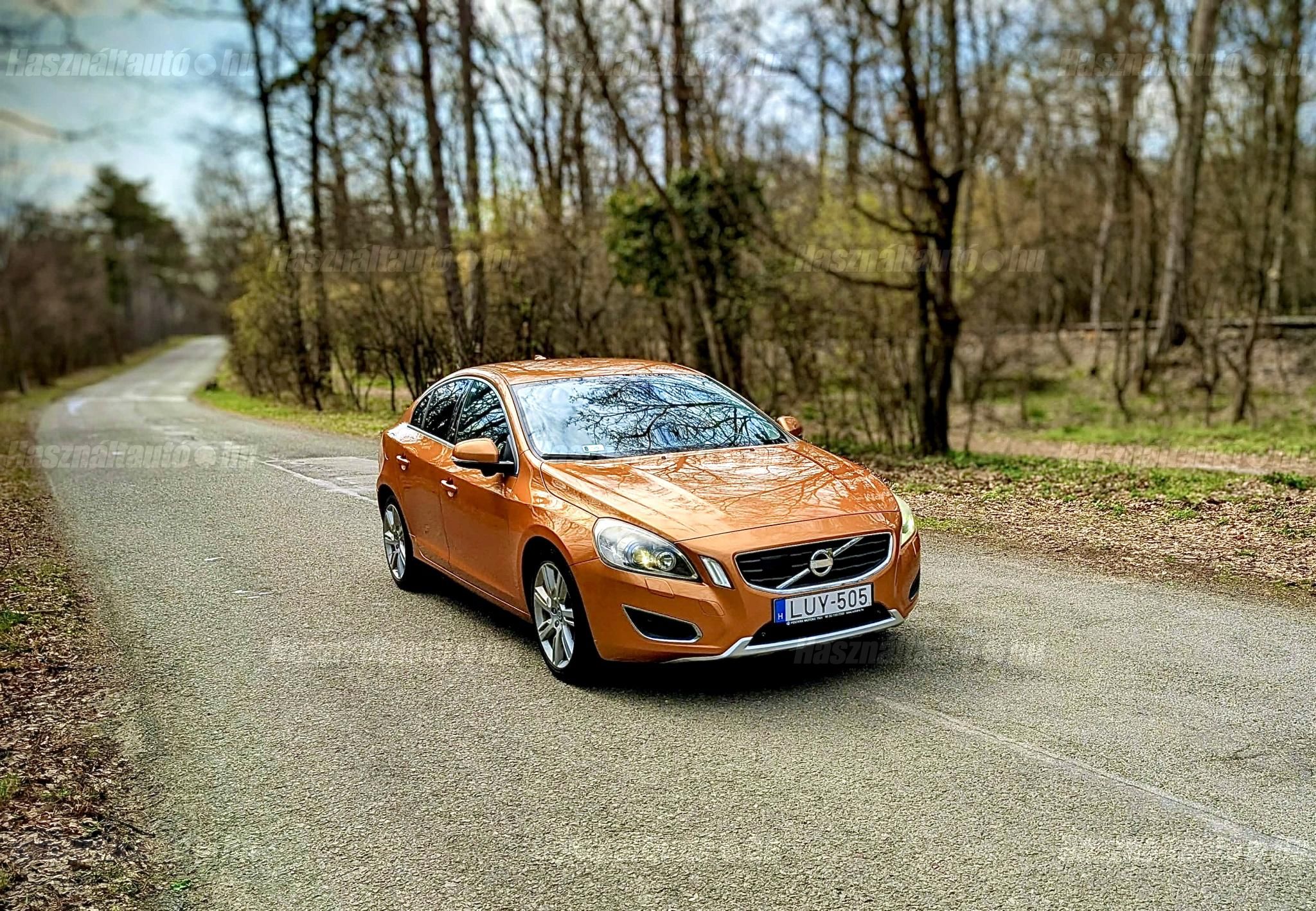 VOLVO S60 2011/1 - 1