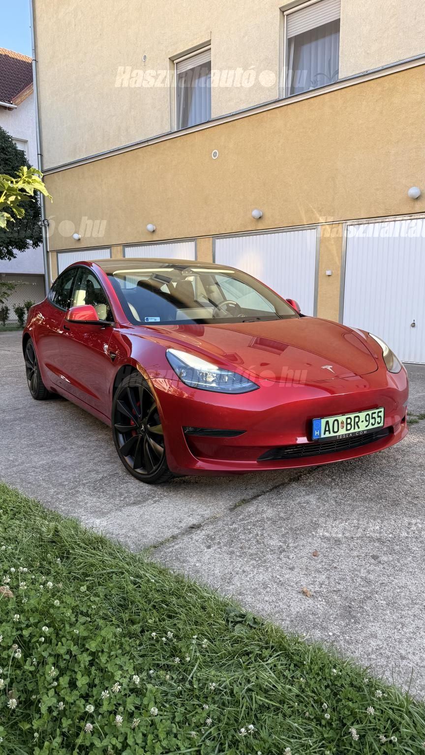TESLA MODEL 3 2021/3 - 1