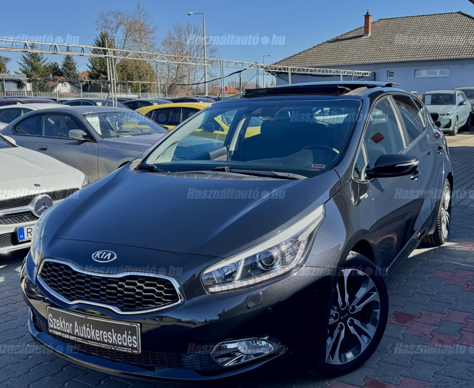 KIA CEE'D 2014/9 - 1
