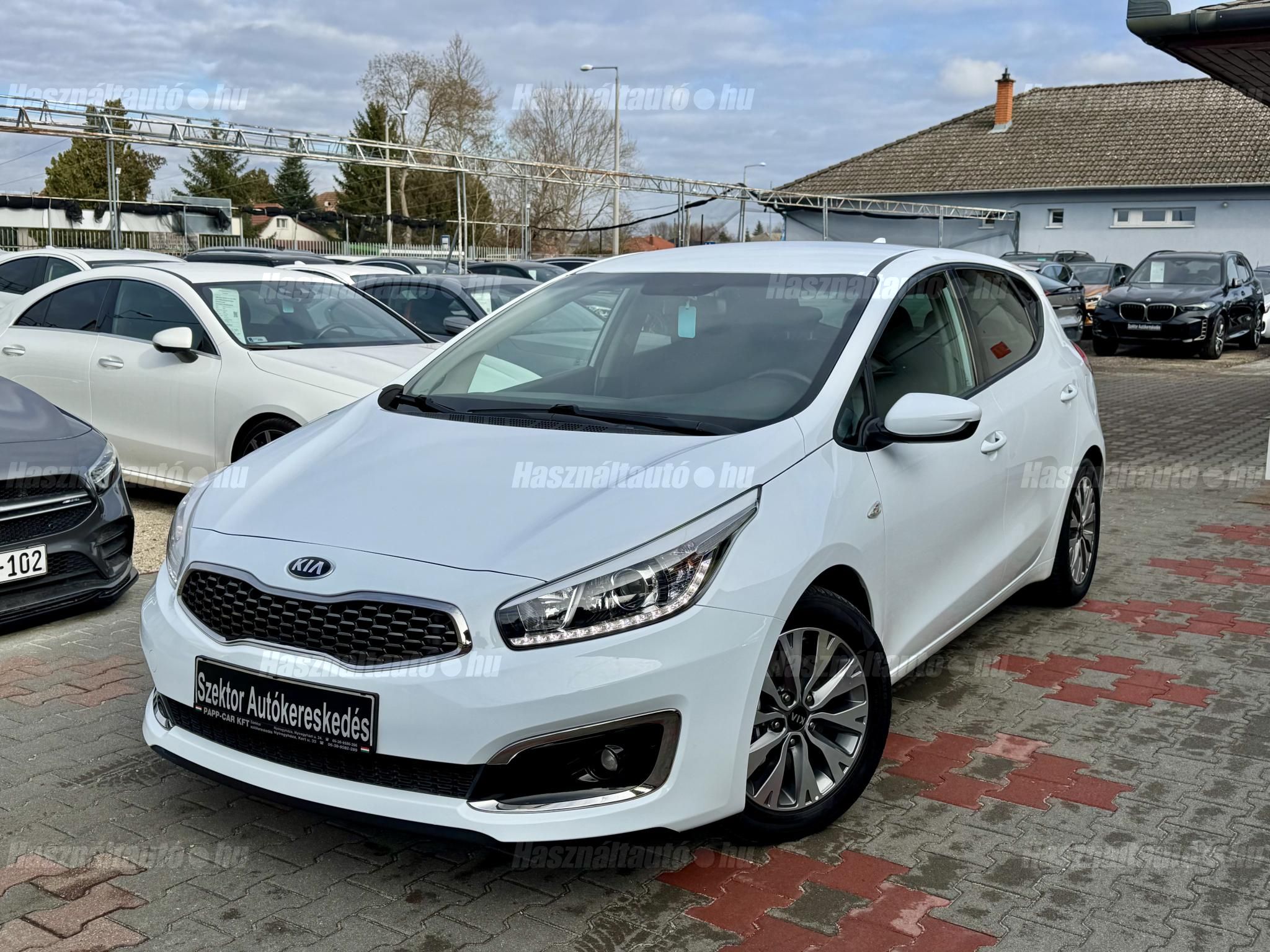 KIA CEE'D 2018/8 - 1