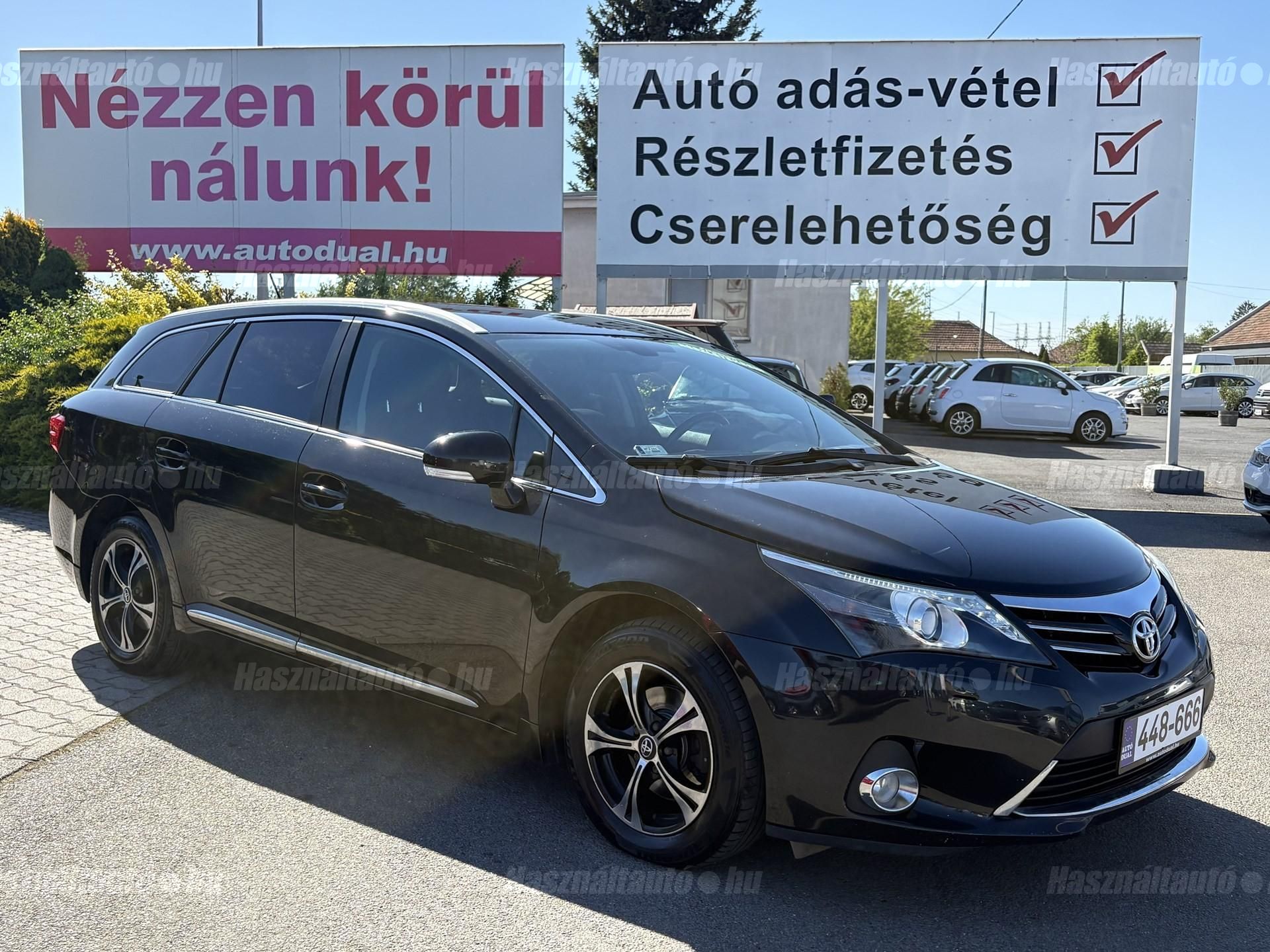 TOYOTA AVENSIS 2012/9 - 1