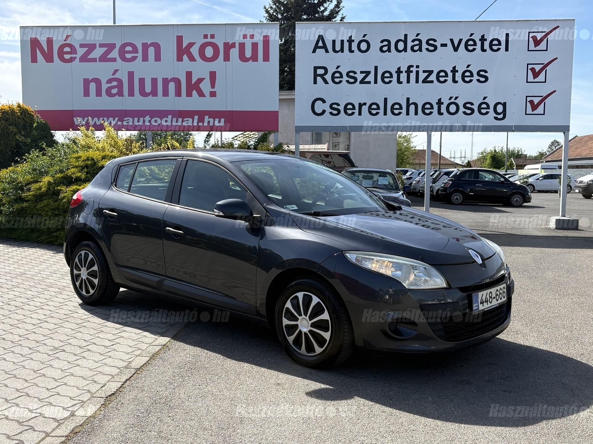 RENAULT MEGANE 2010/6 - 1
