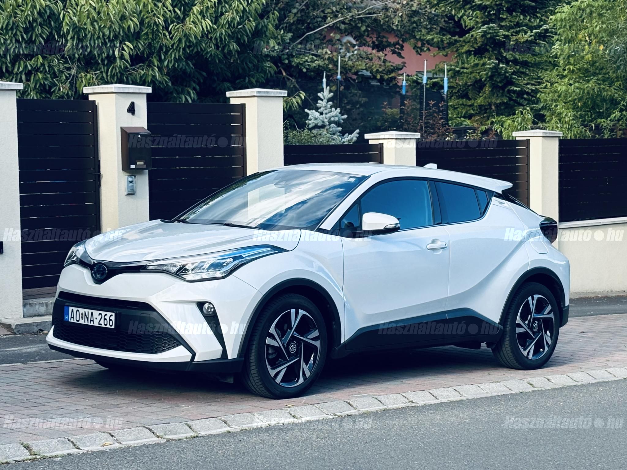 TOYOTA C-HR 2022/9 - 1