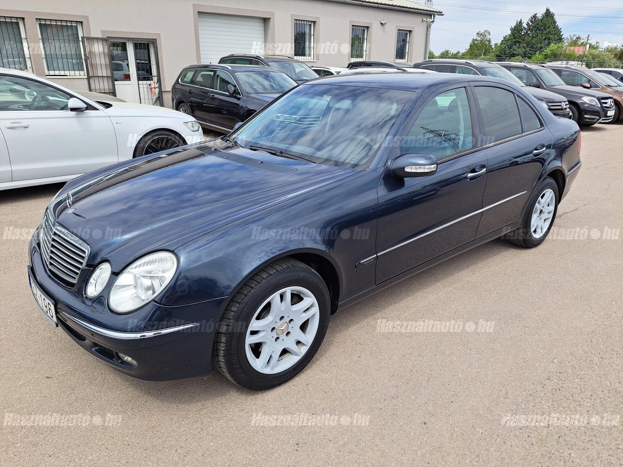 MERCEDES-BENZ E 320 2004/3 - 1