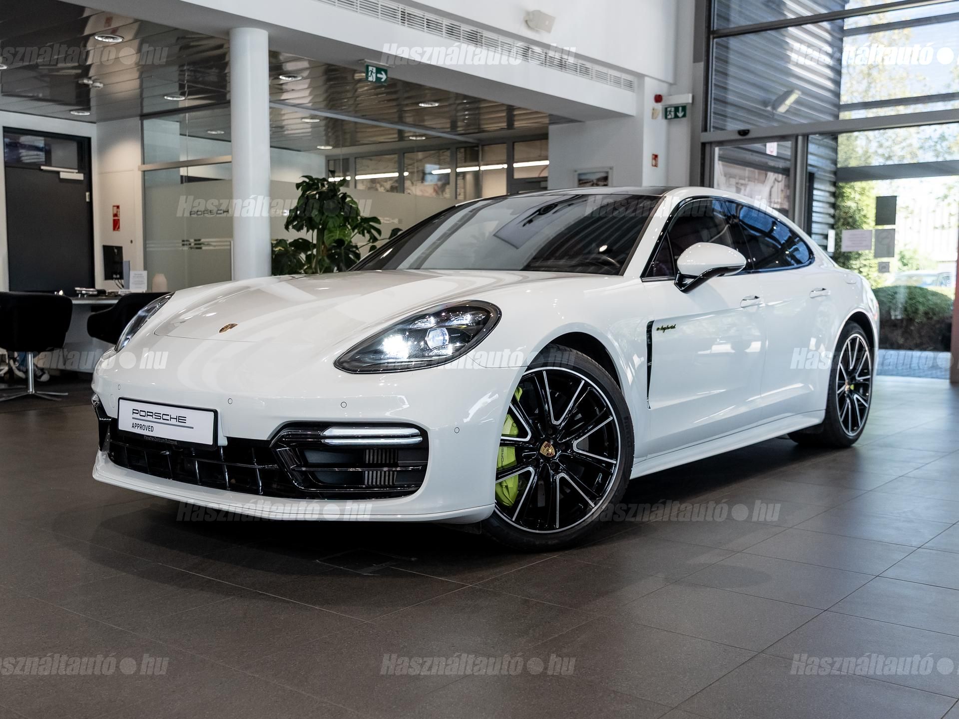 PORSCHE PANAMERA 2019/6 - 1