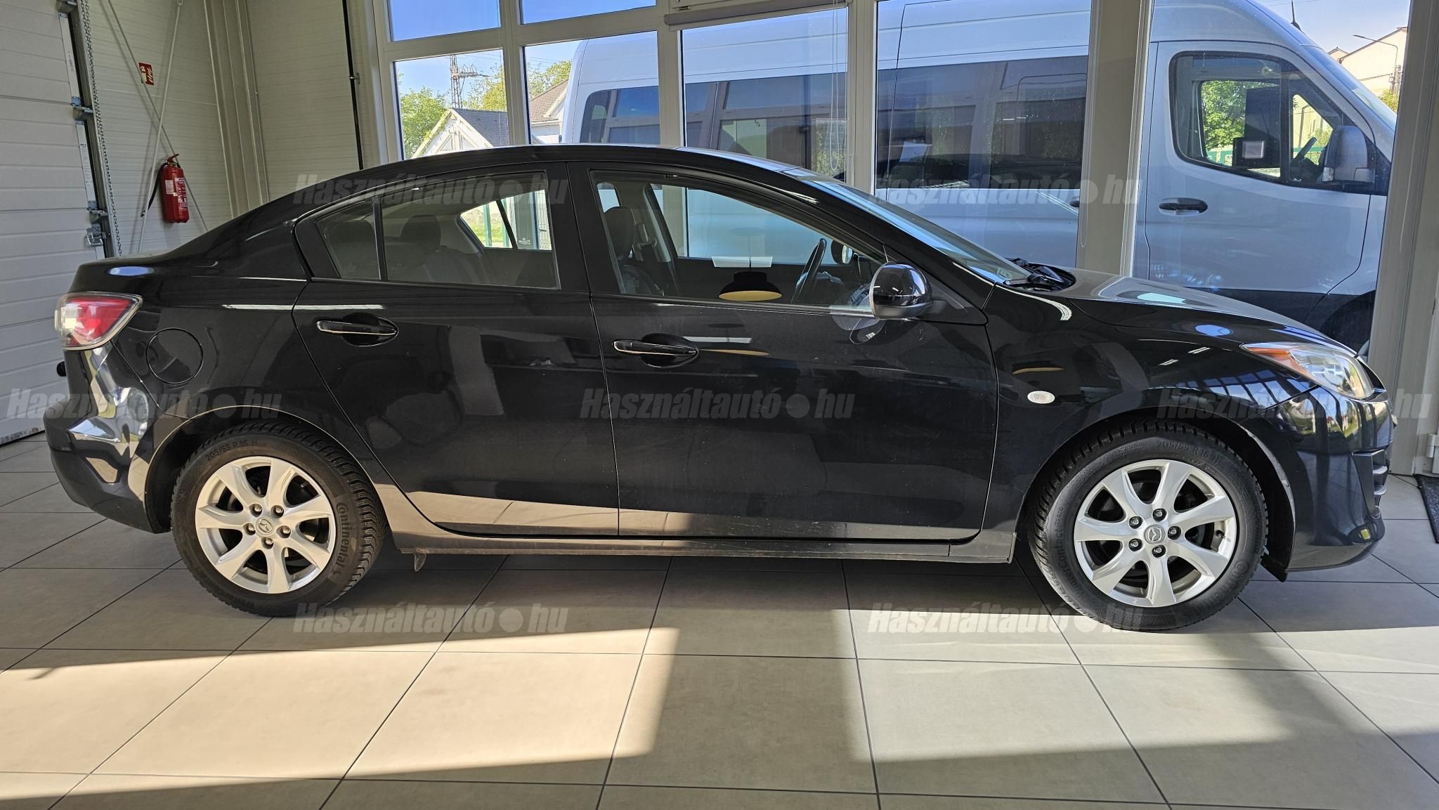 MAZDA 3 2011/8 - 1