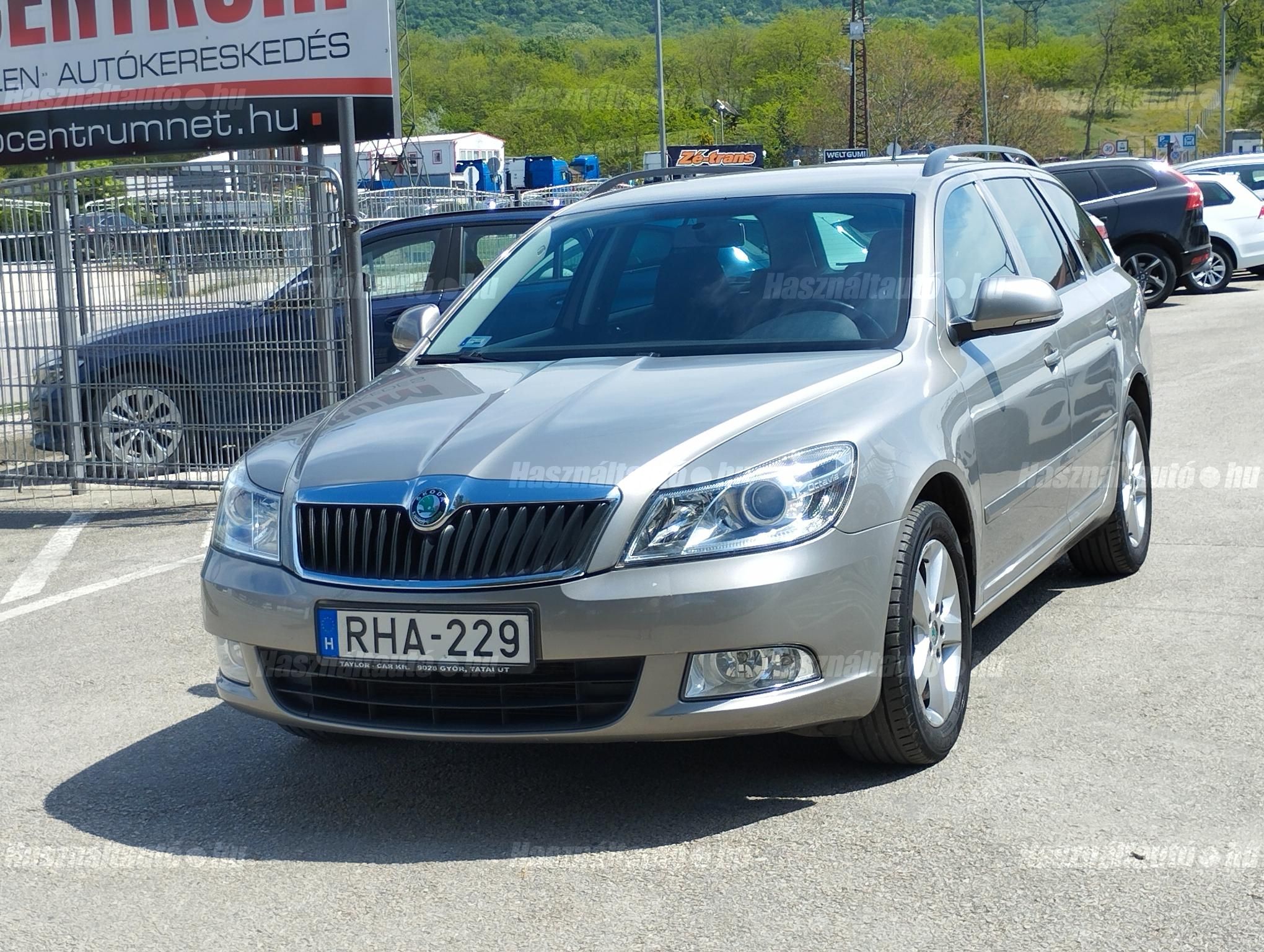 SKODA OCTAVIA 2011/7 - 1