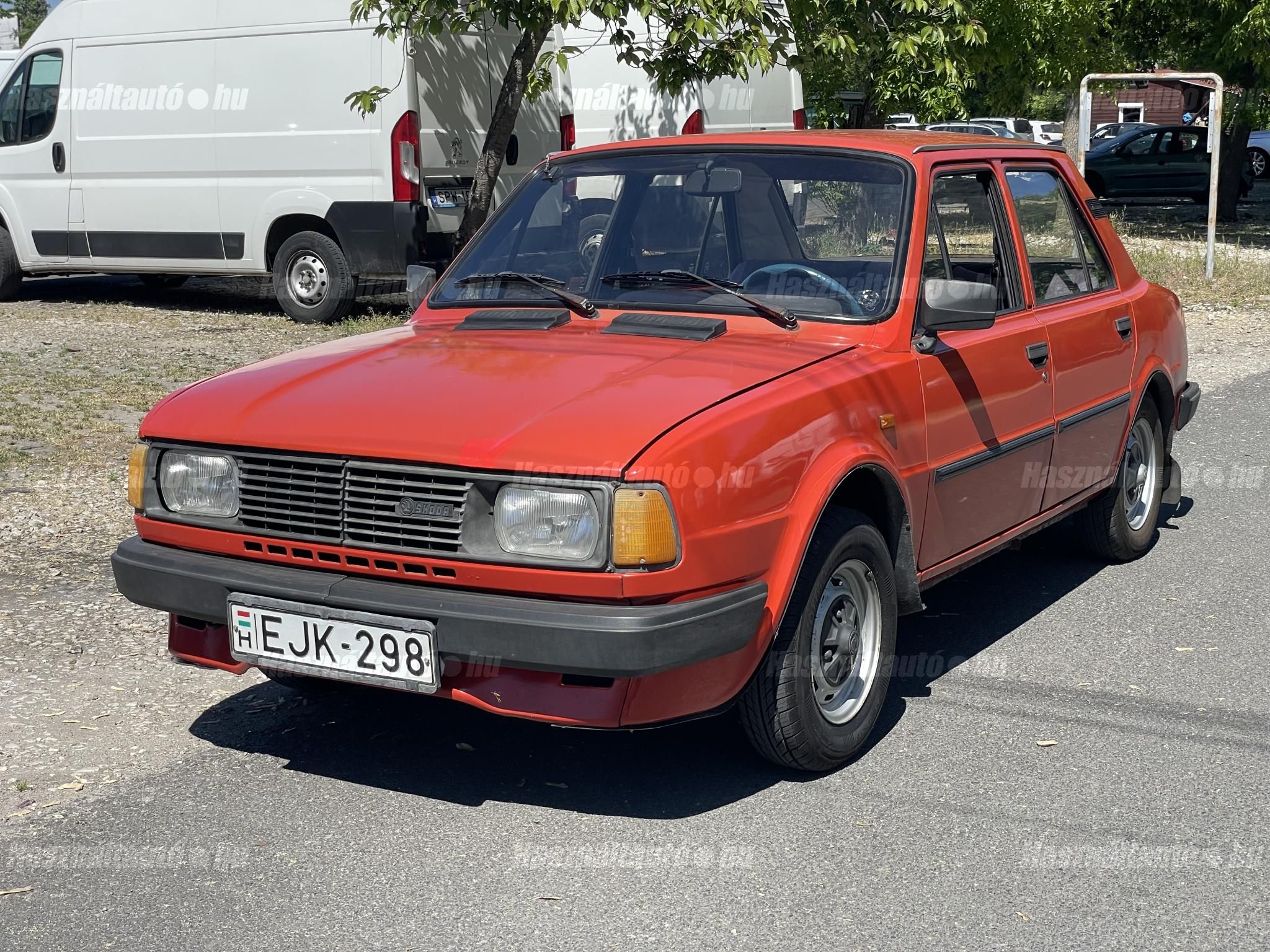SKODA 105 1988/3 - 1