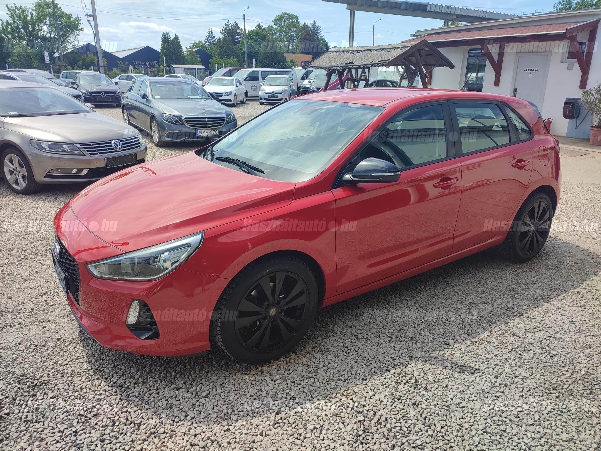 HYUNDAI I30 2018/9 - 1