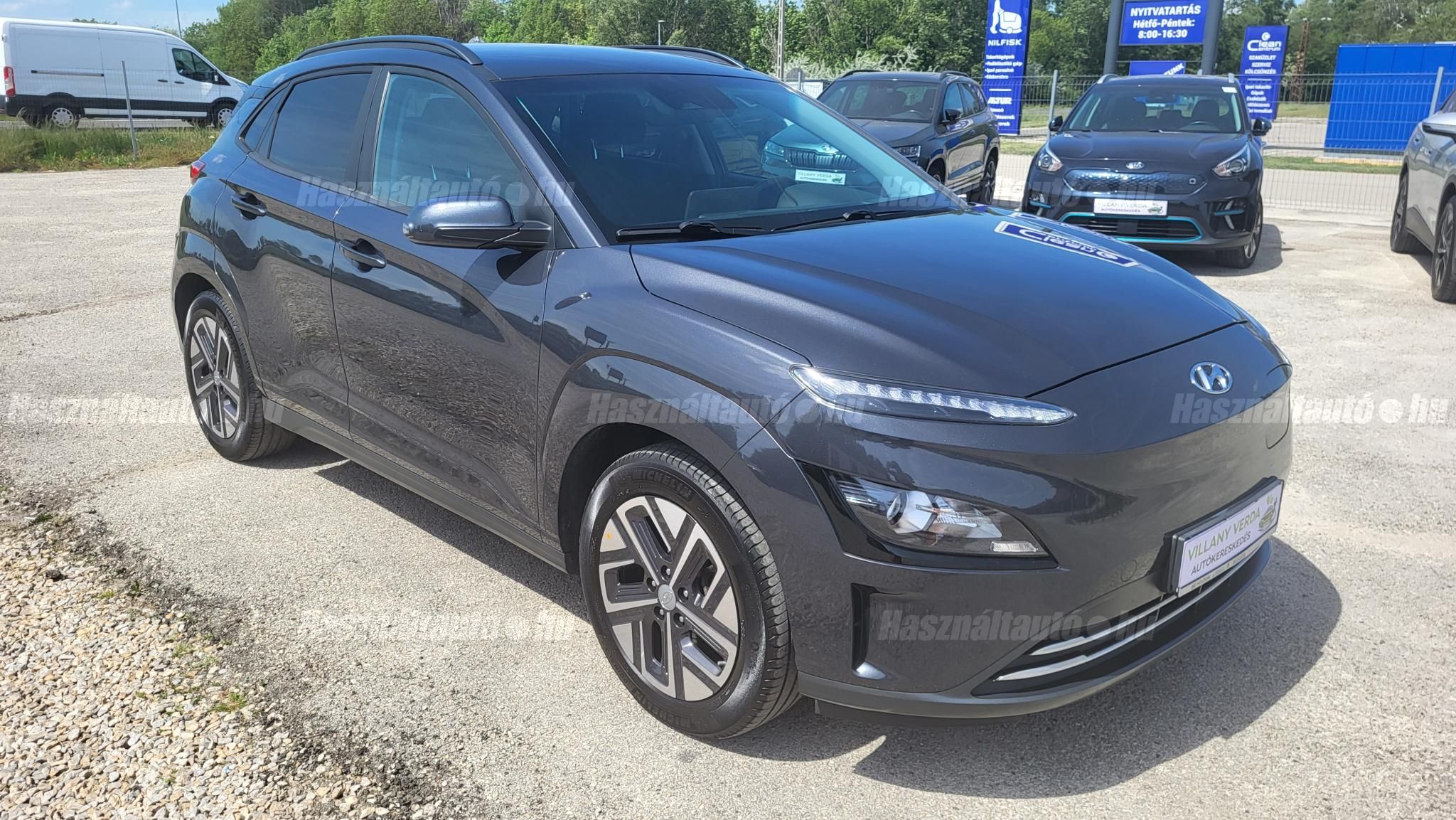 HYUNDAI KONA 2021/12 - 1