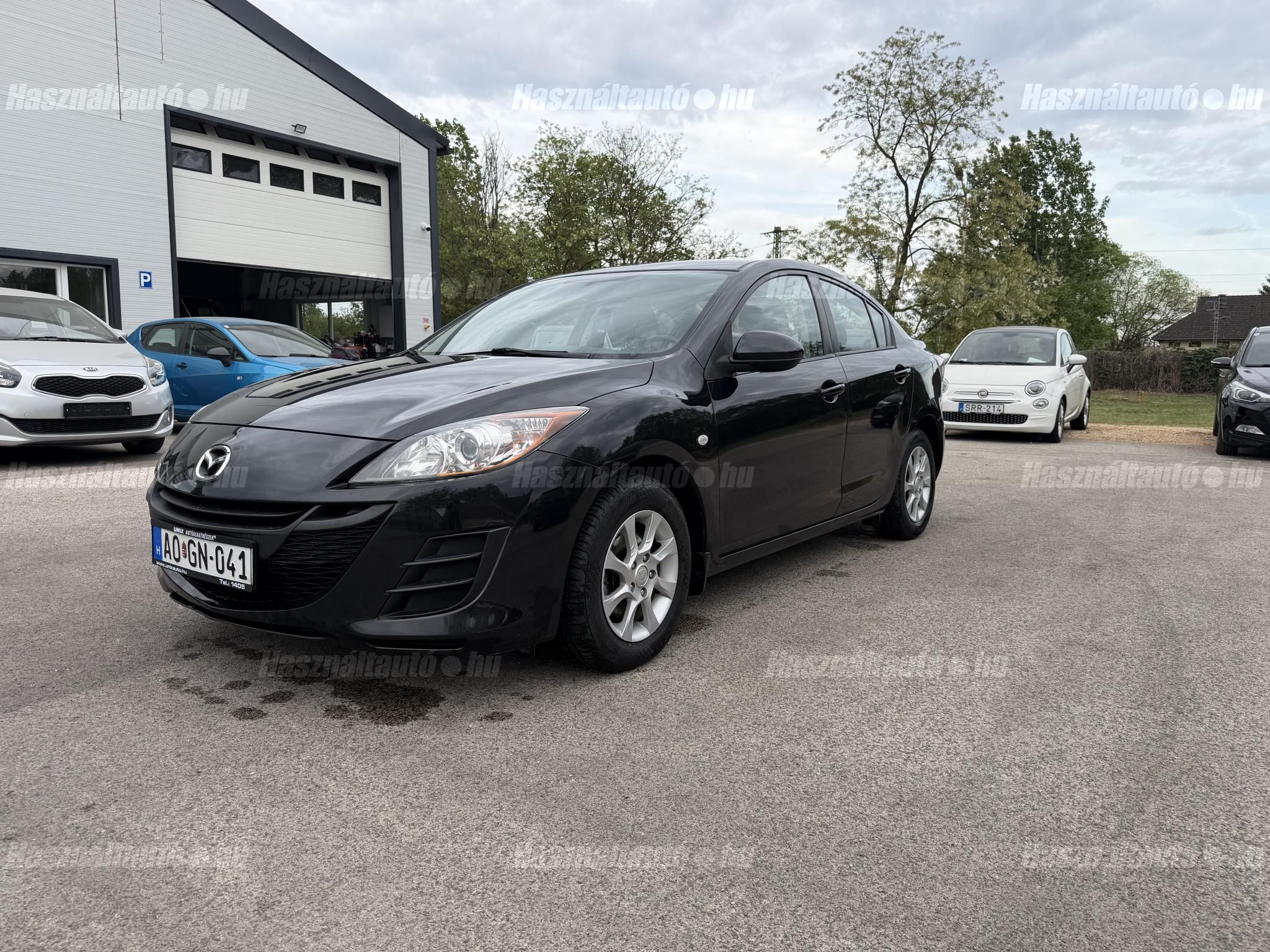 MAZDA 3 2010/6 - 1