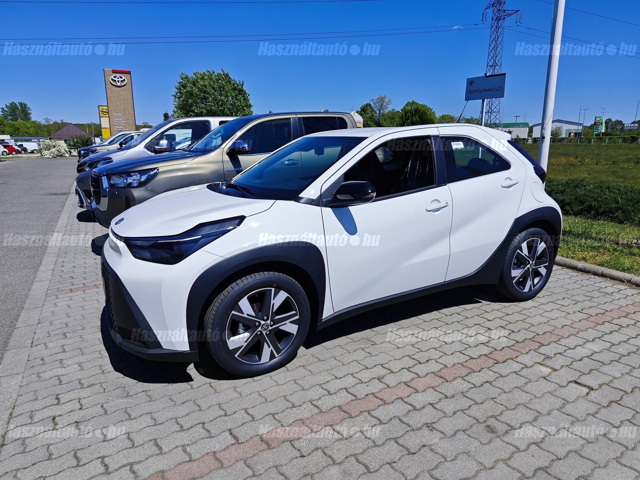 TOYOTA AYGO 2026 - 1