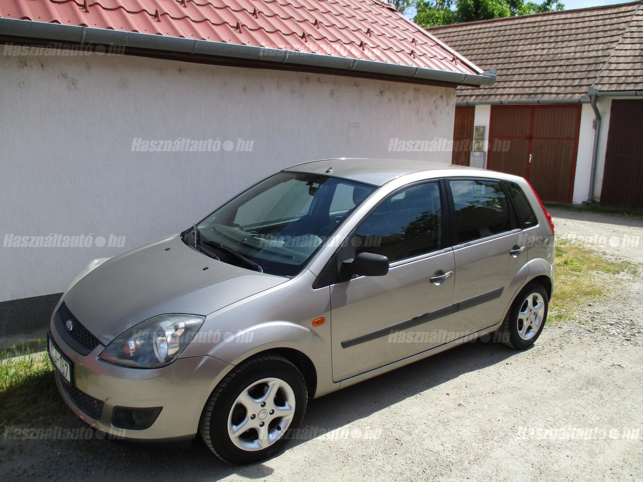 FORD FIESTA 2008/8 - 1