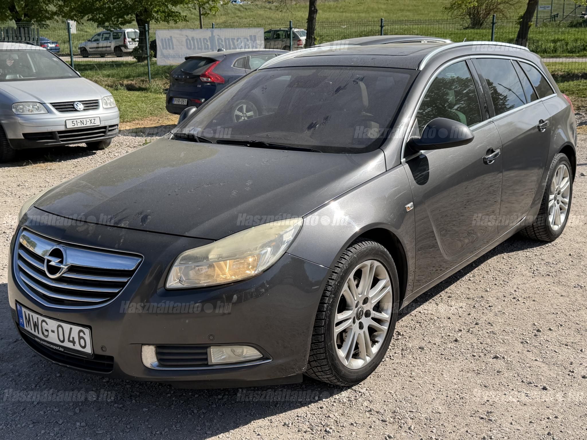 OPEL INSIGNIA 2010/5 - 1