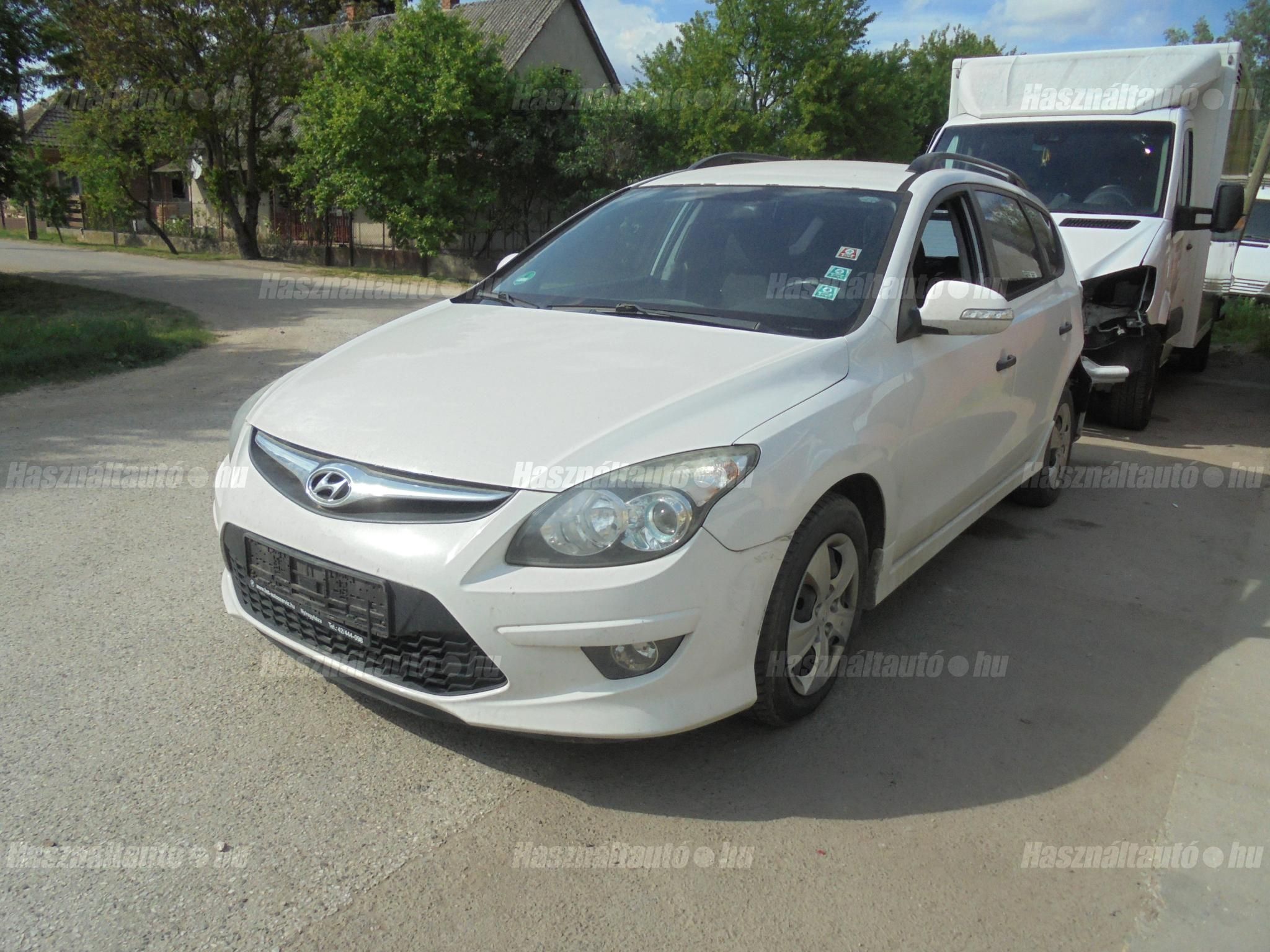 HYUNDAI I30 2011 - 1