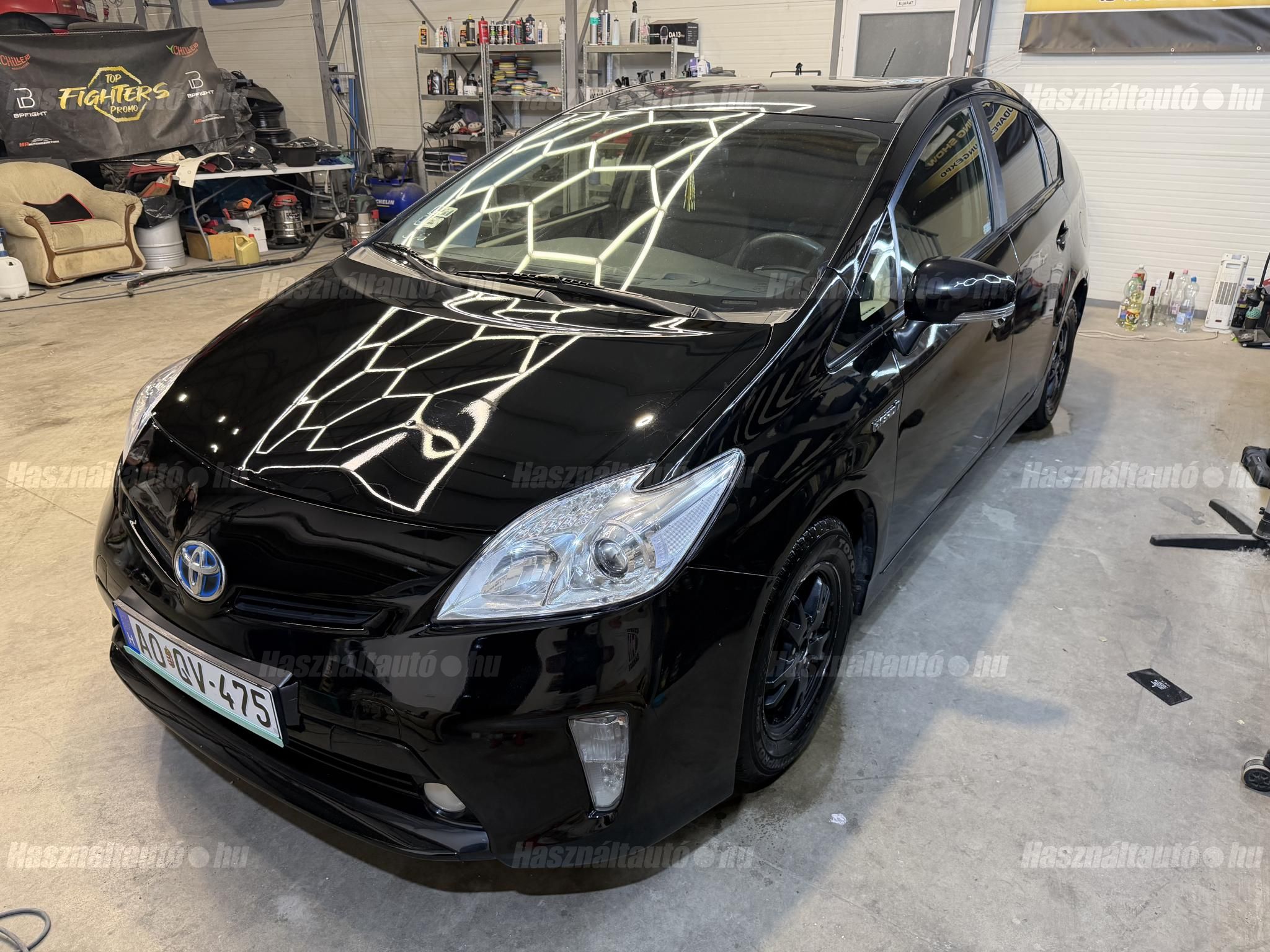 TOYOTA PRIUS 2013/8 - 1