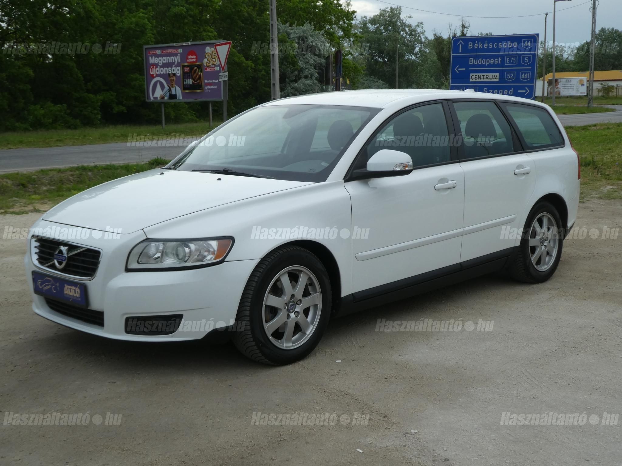 VOLVO V50 2010/6 - 1