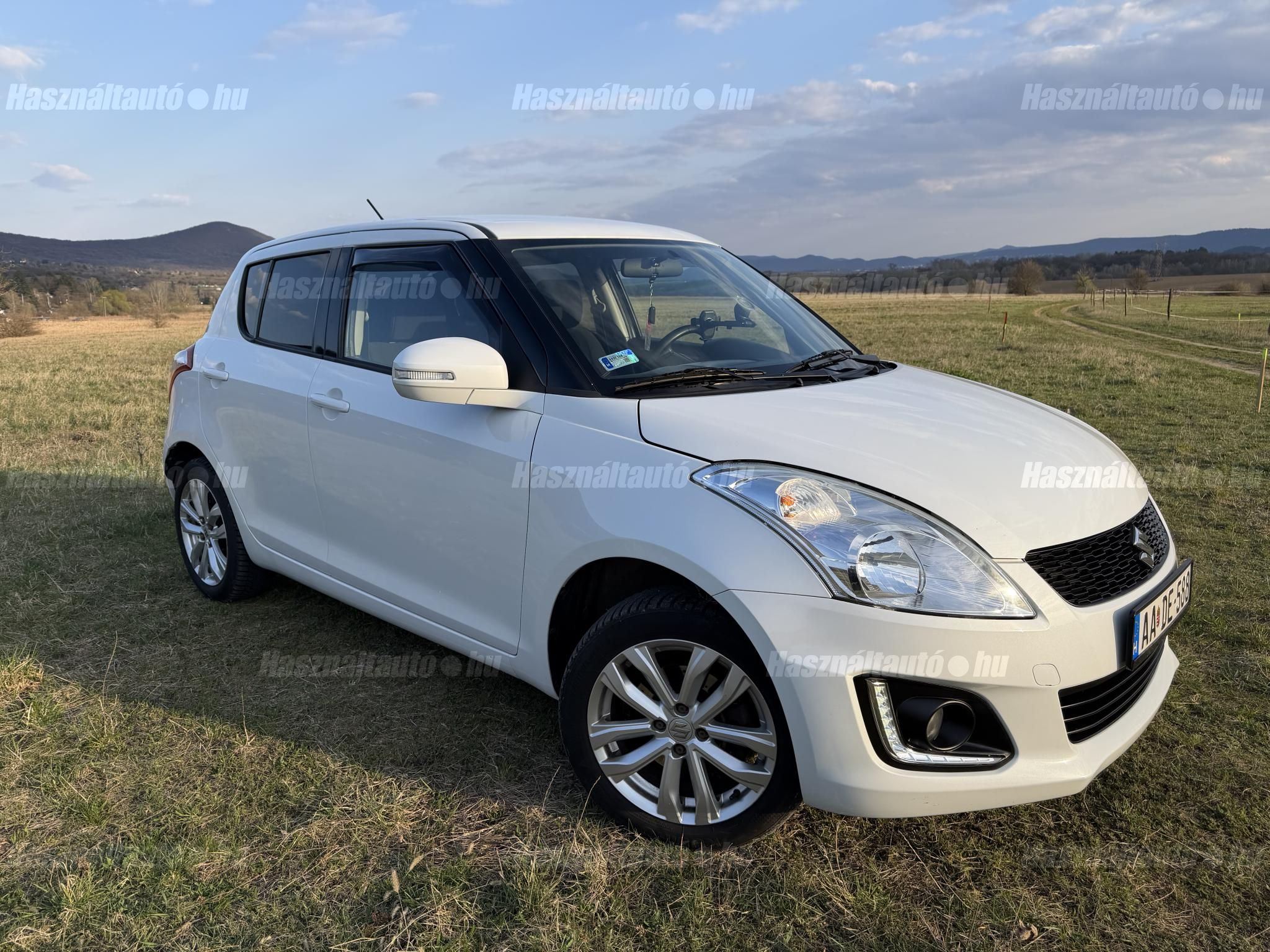 SUZUKI SWIFT 2013/12 - 1