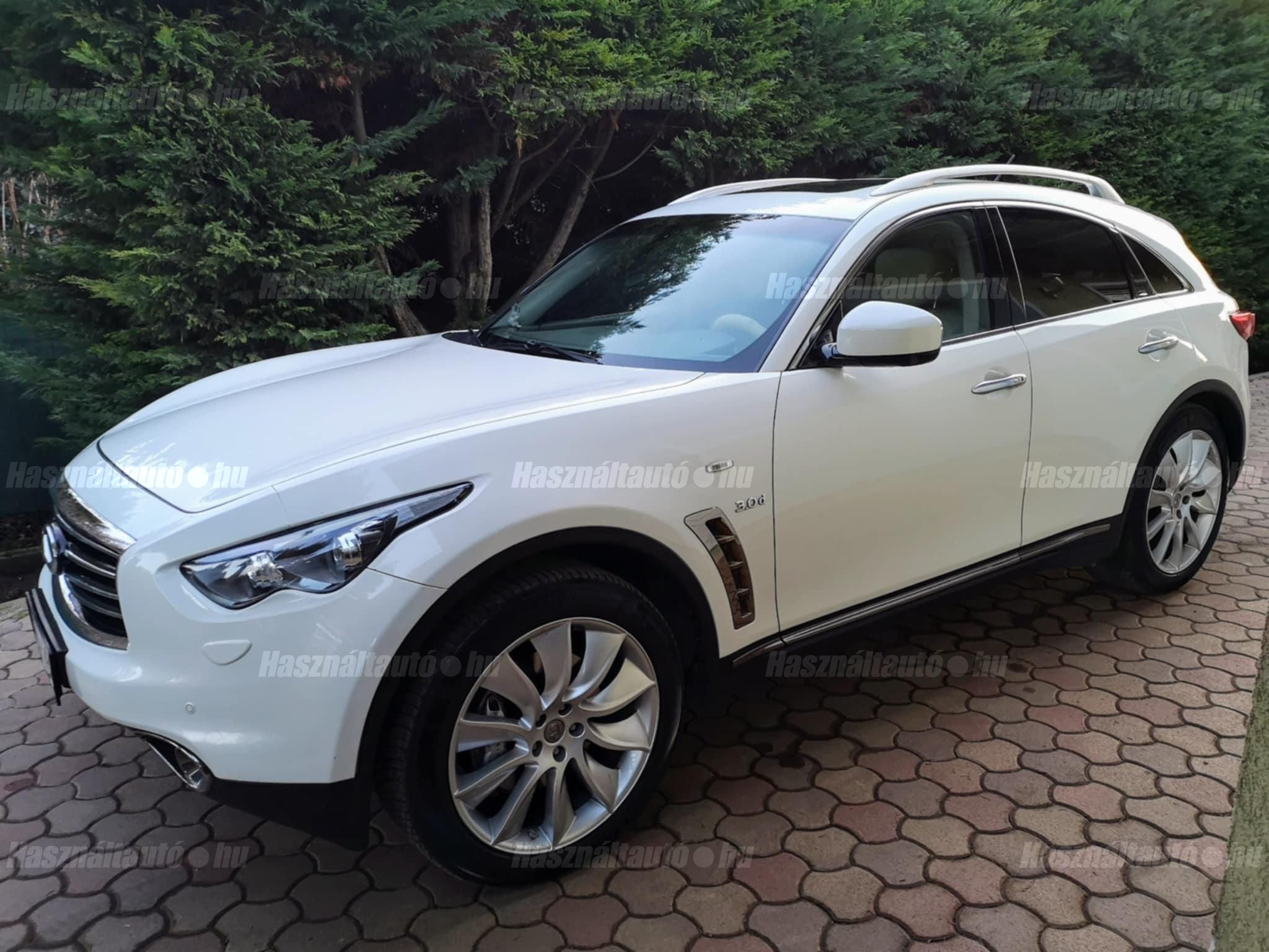 INFINITI QX70 2014/12 - 1