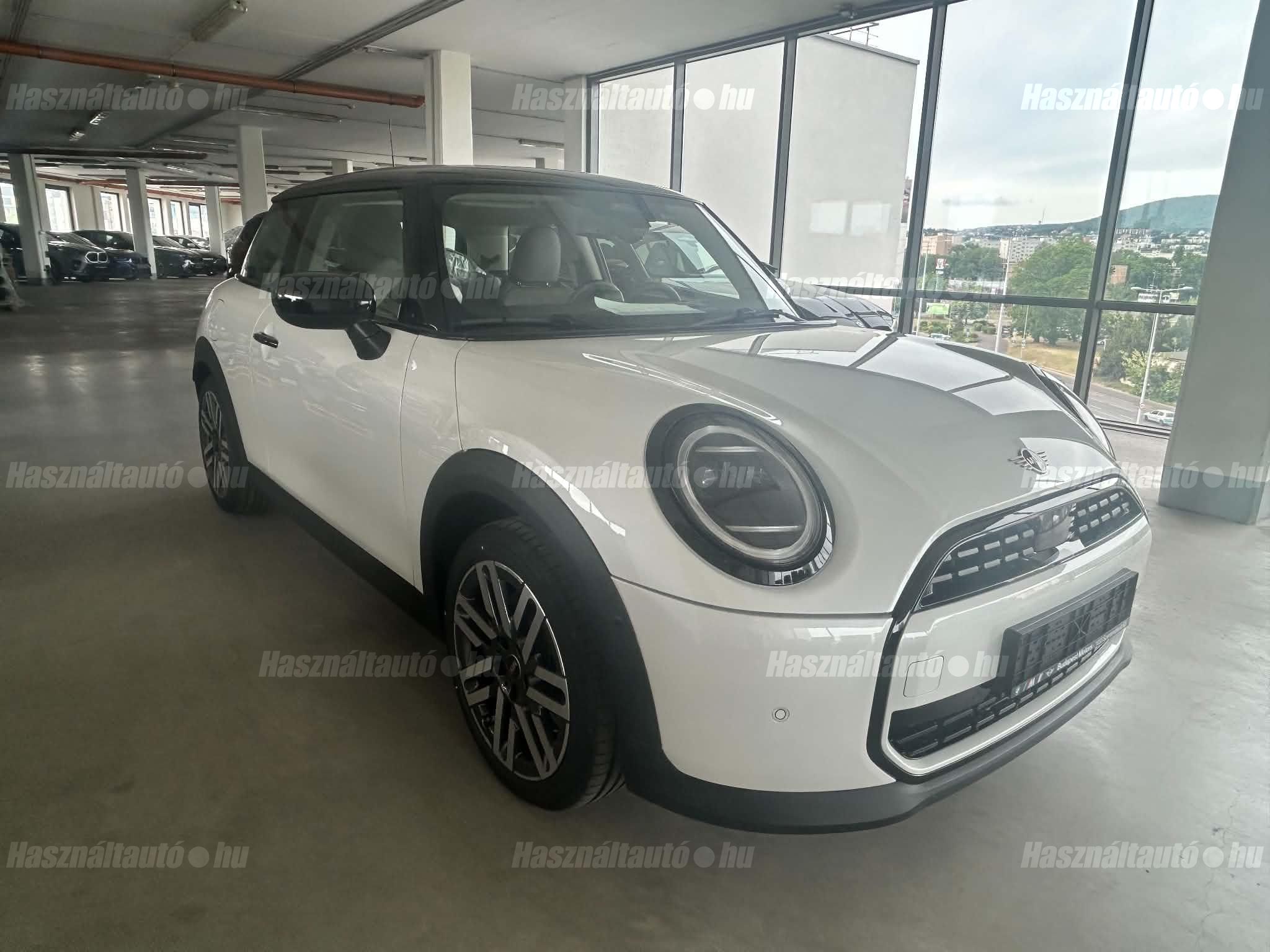 MINI COOPER 2025/5 - 1