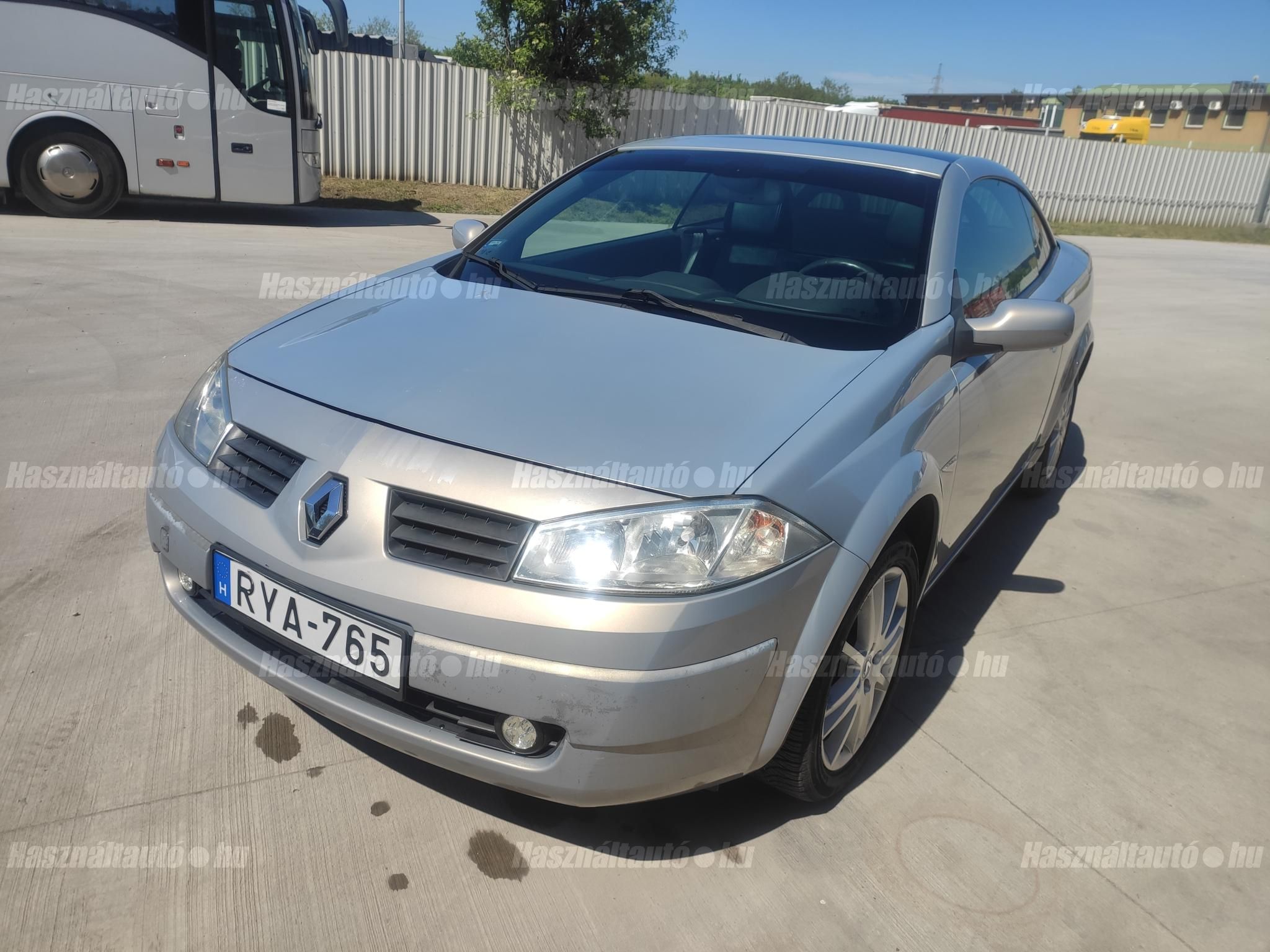 RENAULT MEGANE 2004/6 - 1