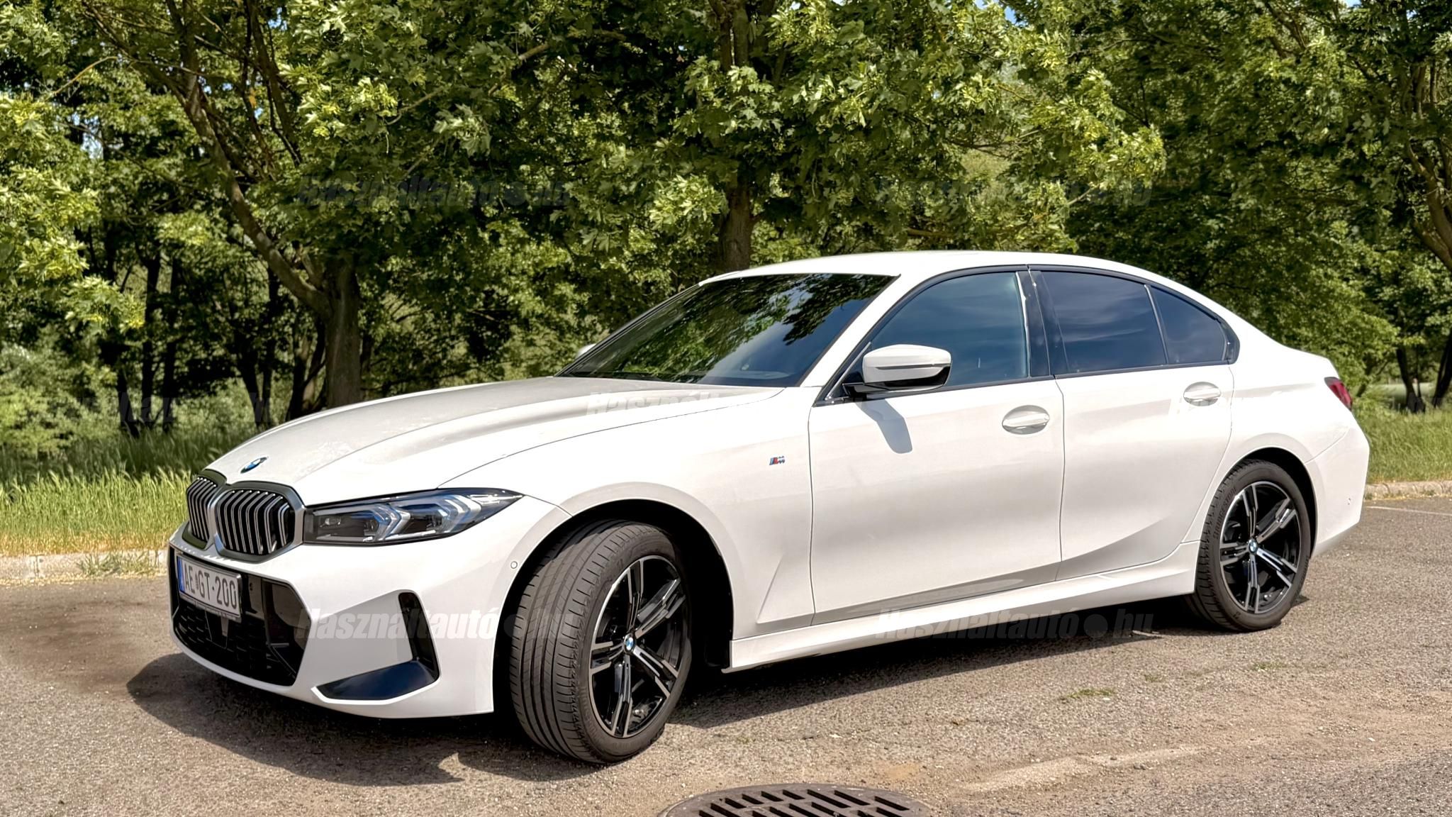 BMW 318 2023/10 - 1