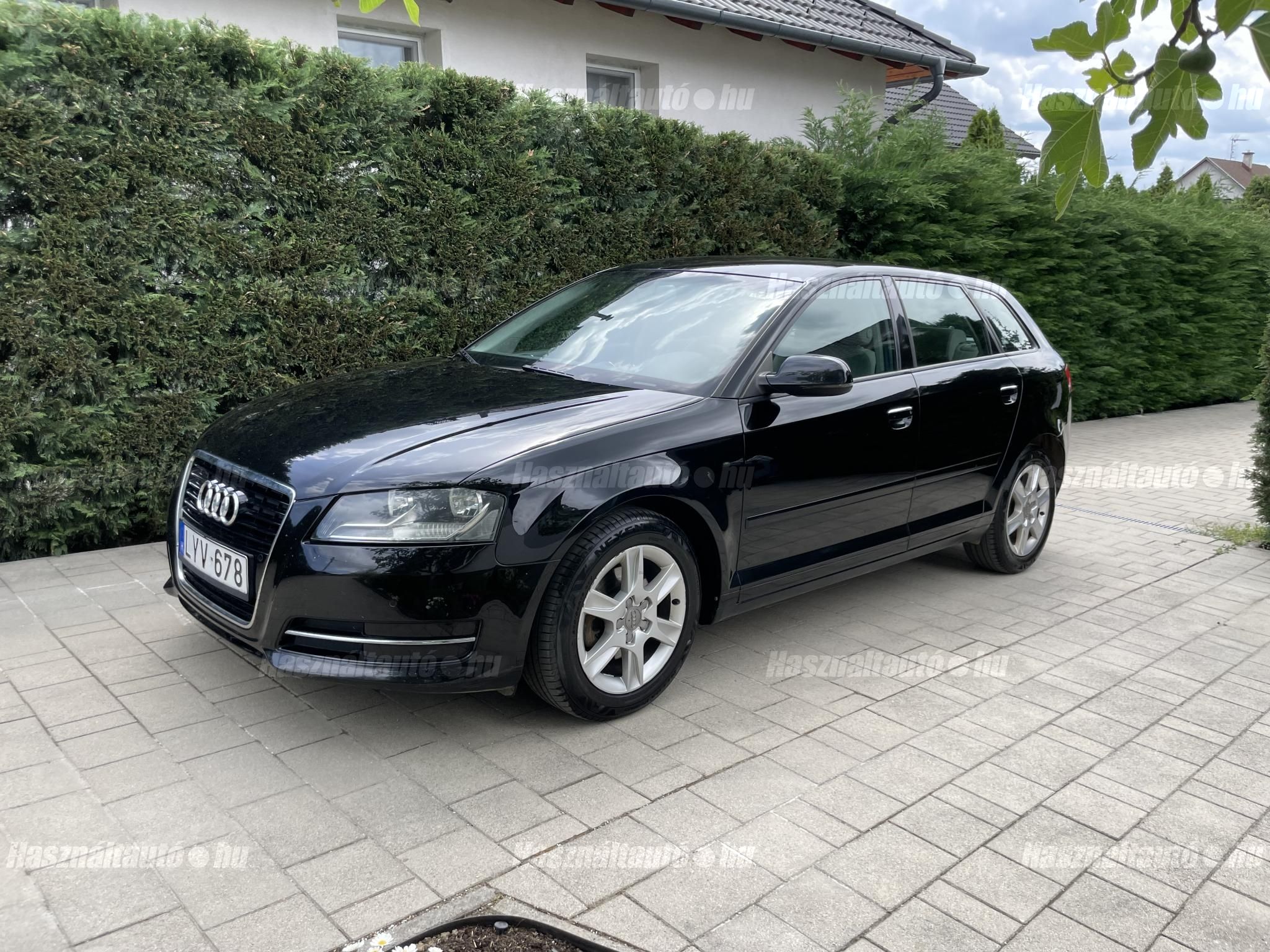 AUDI A3 2011/10 - 1