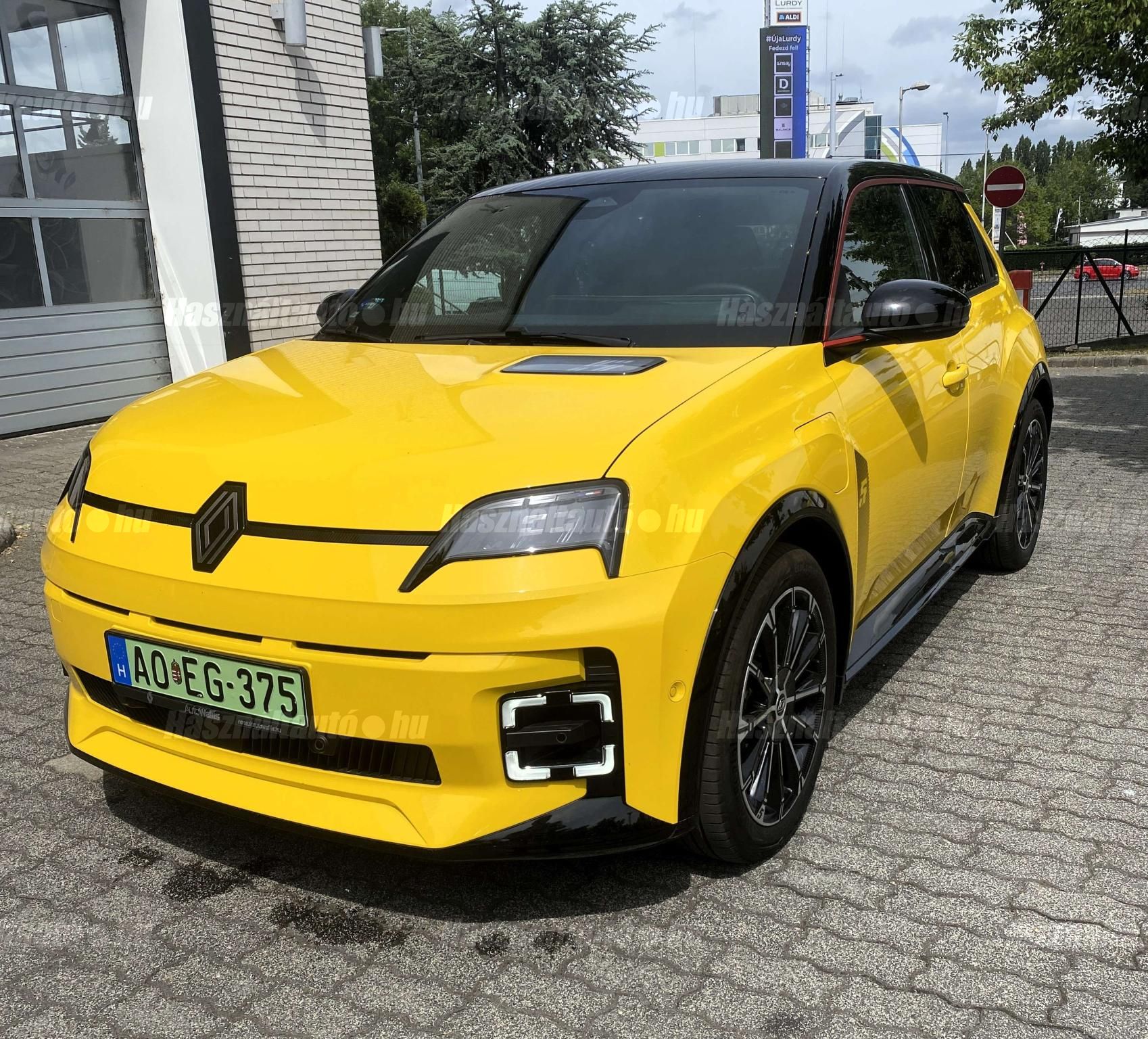 RENAULT 5 CTL 2025 - 1