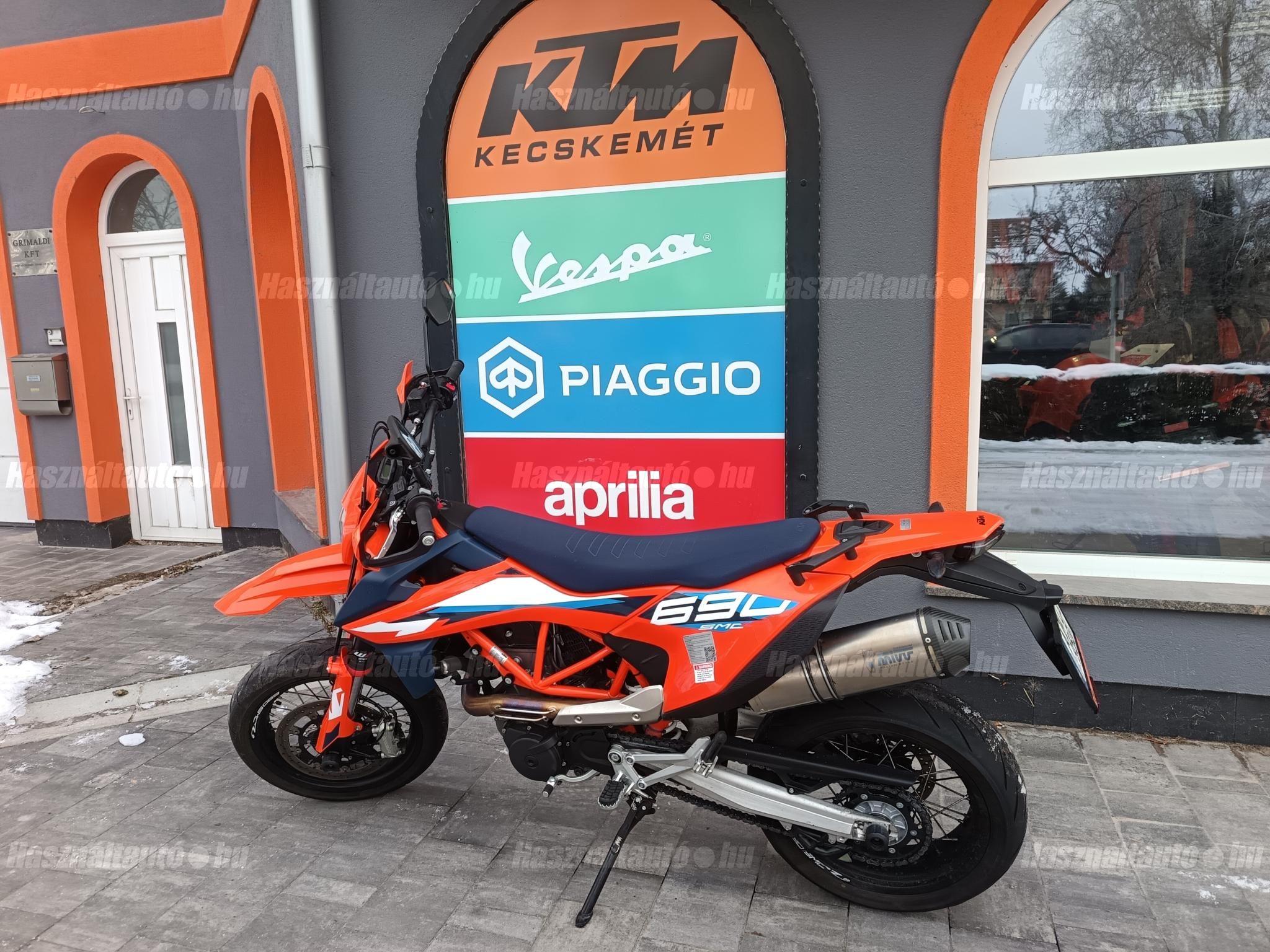 KTM 690 SMC 2024 - 1