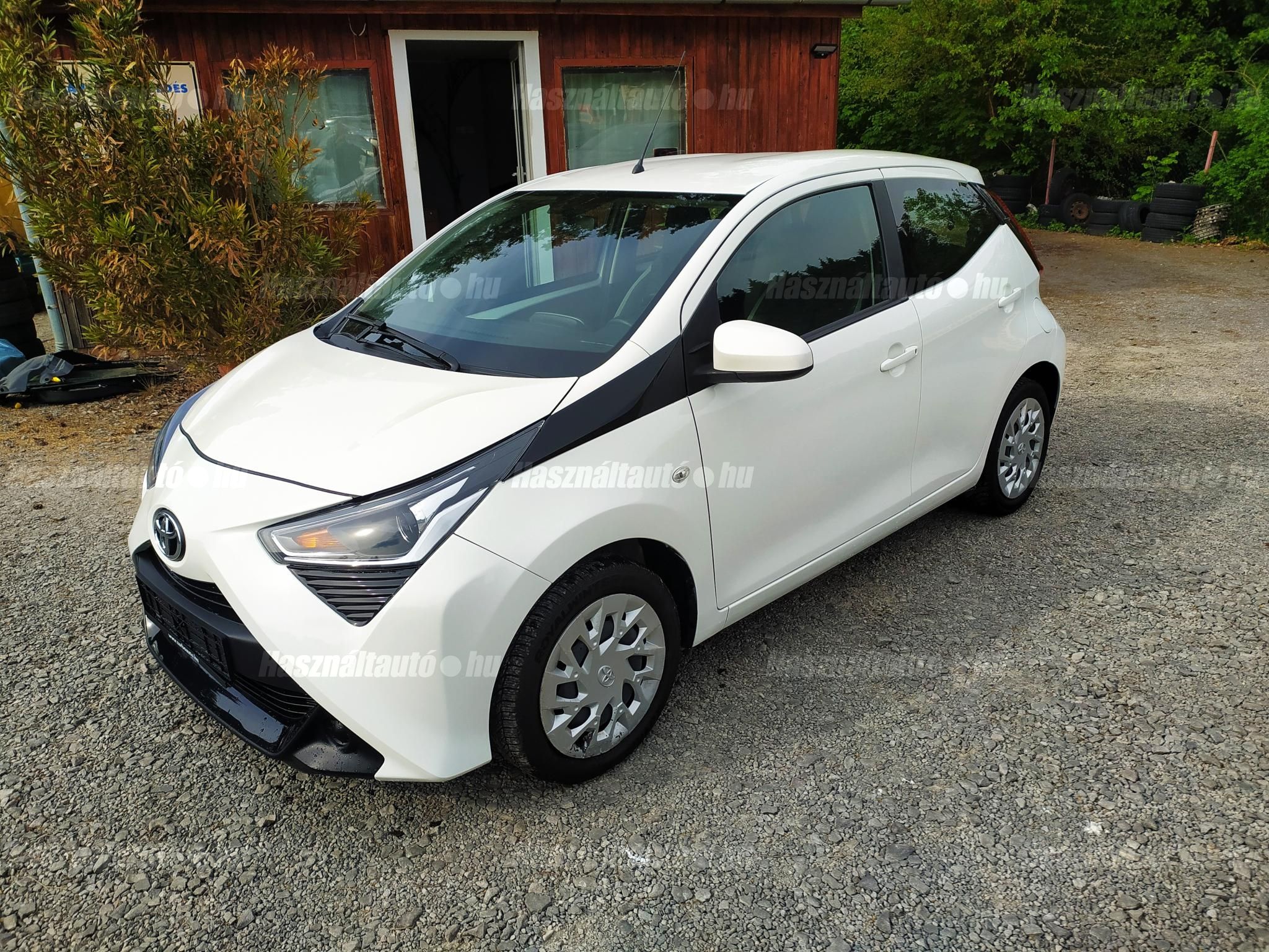 TOYOTA AYGO 2019/2 - 1