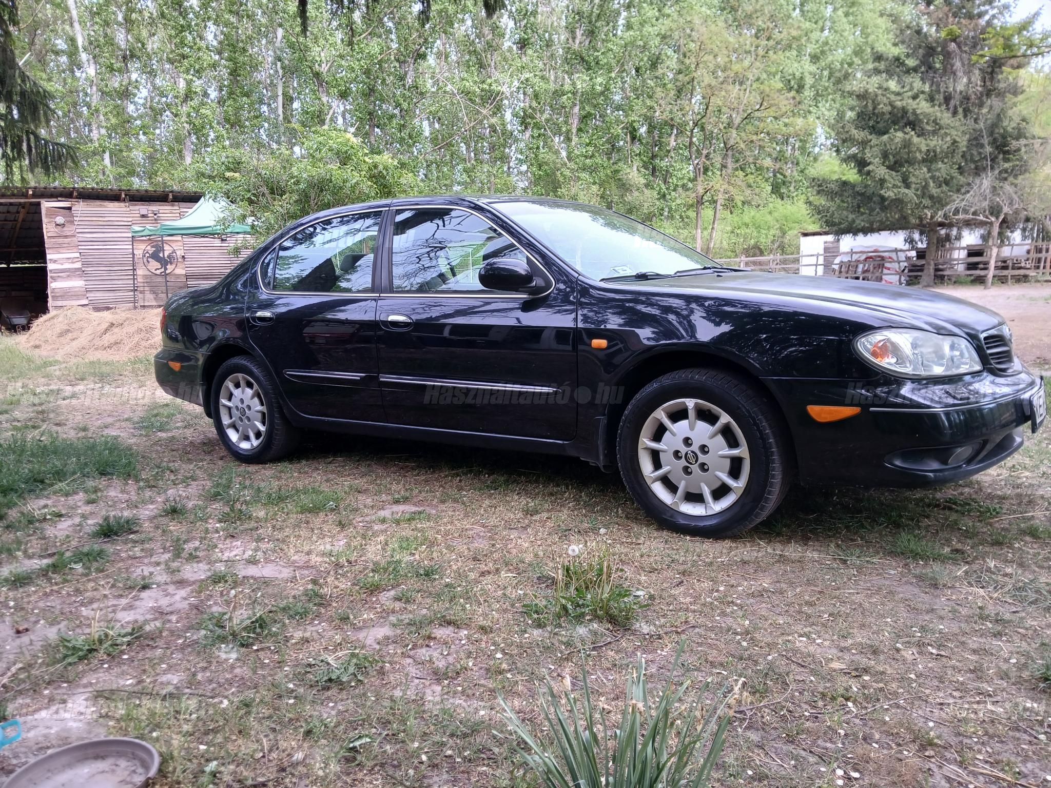 NISSAN MAXIMA 2000/8 - 1