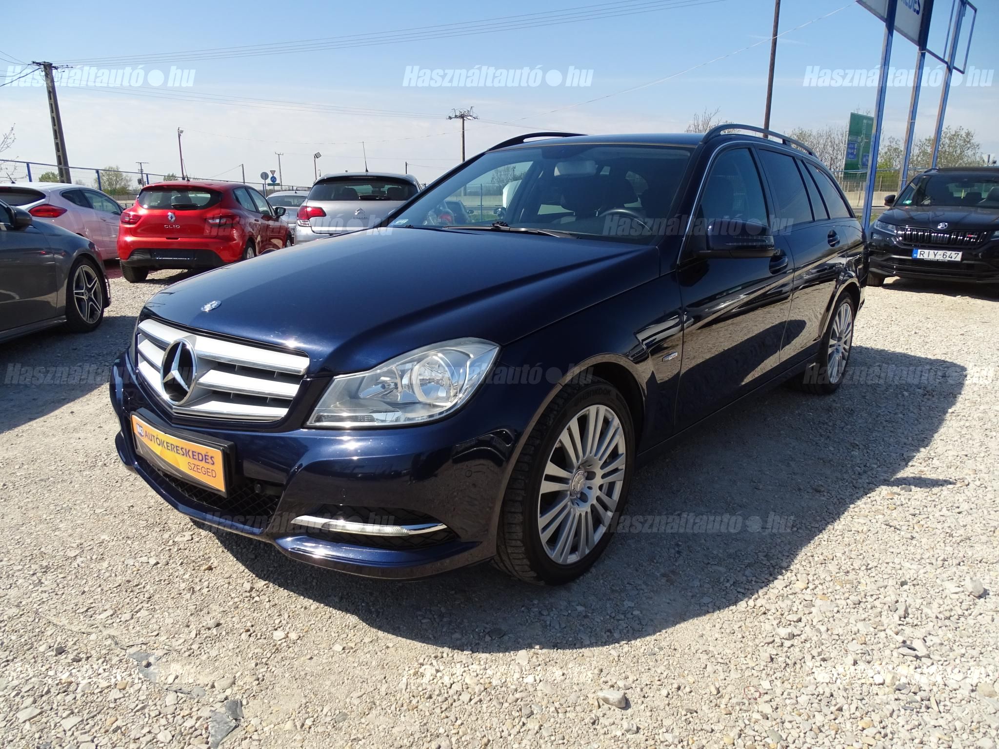 MERCEDES-BENZ C 180 2012/8 - 1