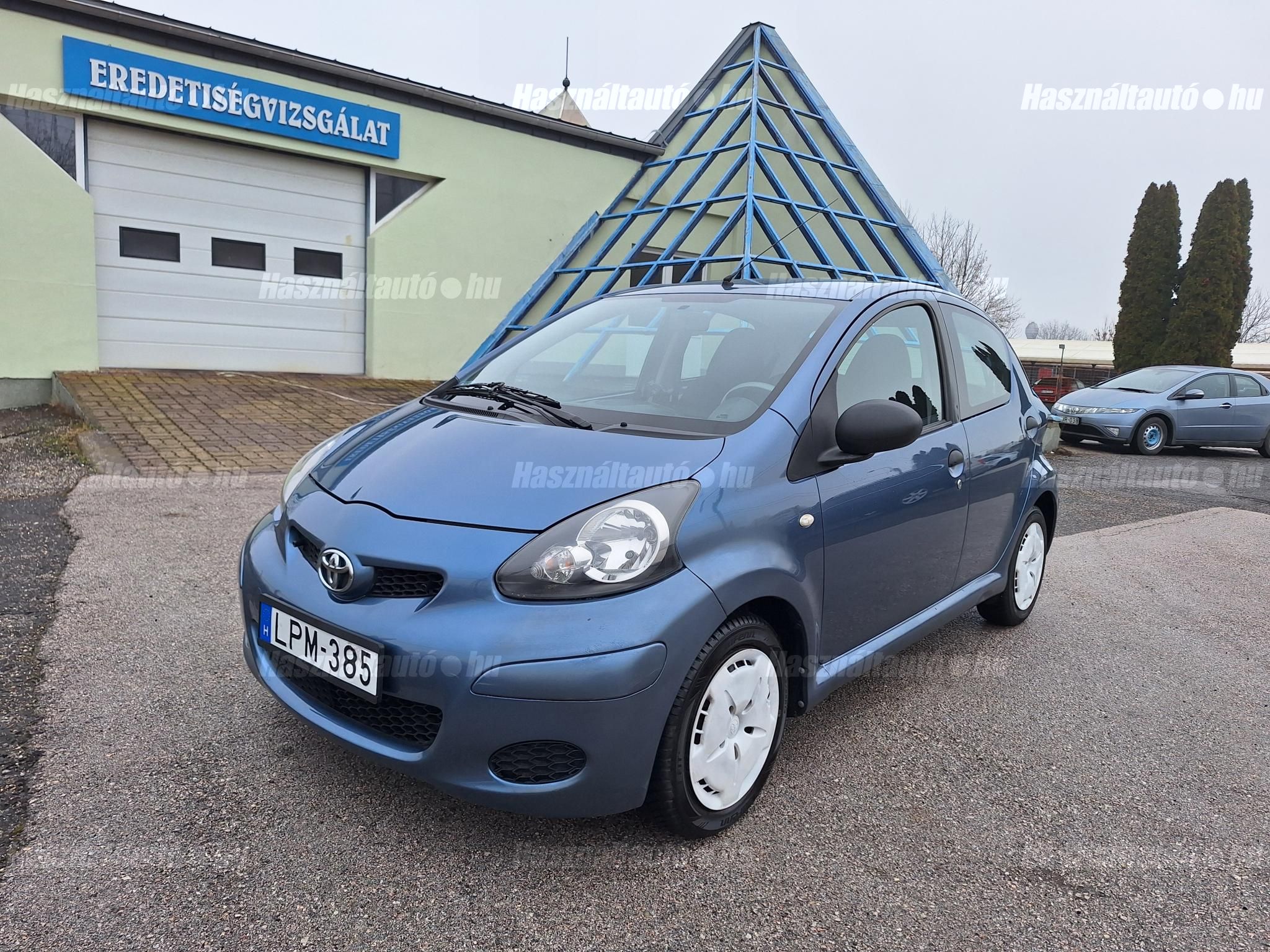 TOYOTA AYGO 2010/1 - 1