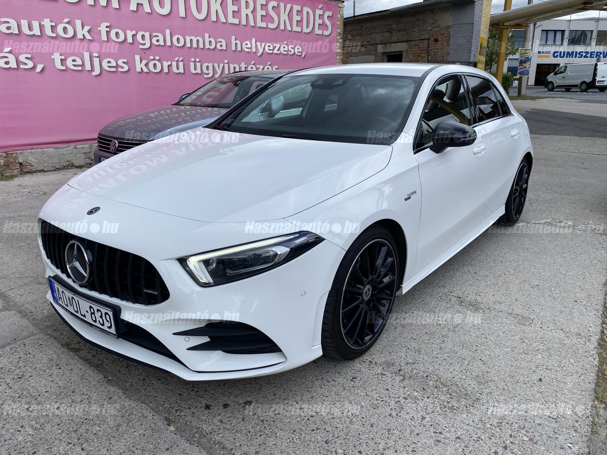 MERCEDES-BENZ A 220 2019/4 - 1