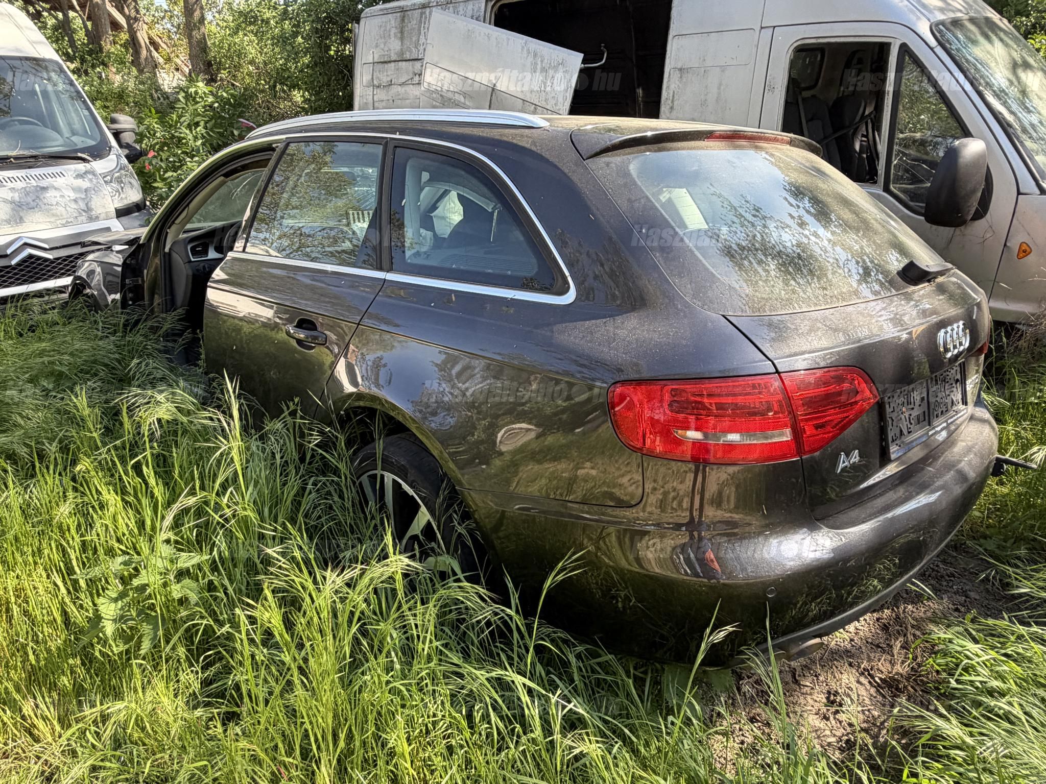 AUDI A4 2010/7 - 1