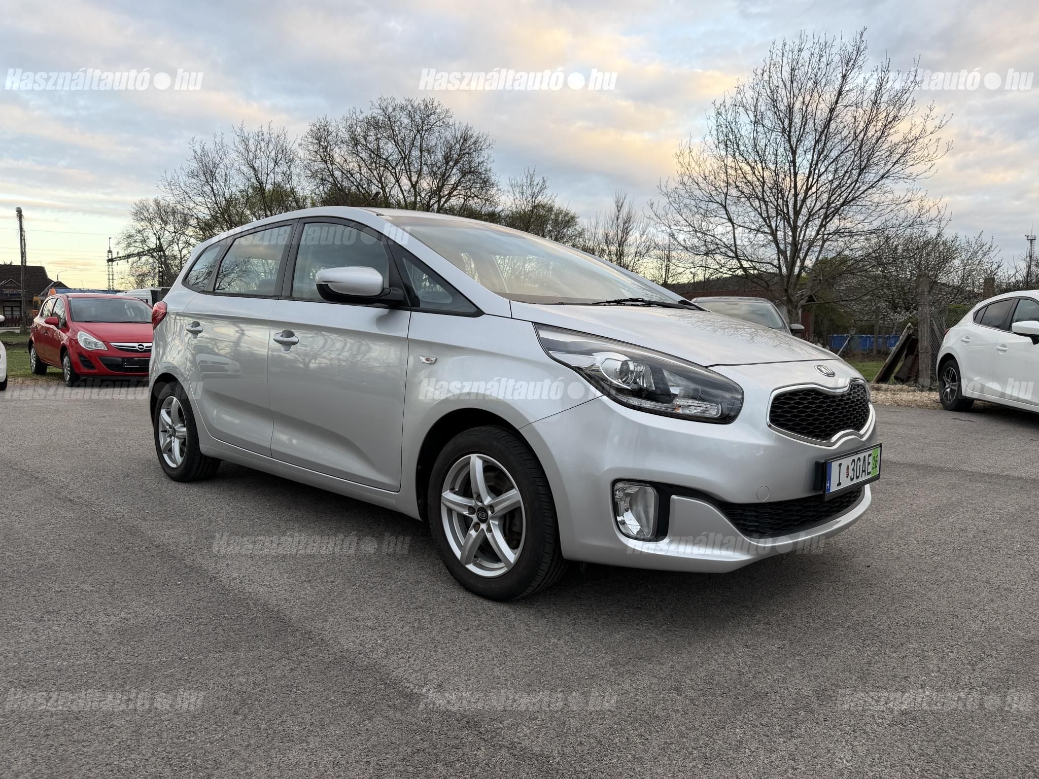 KIA CARENS 2013/7 - 1