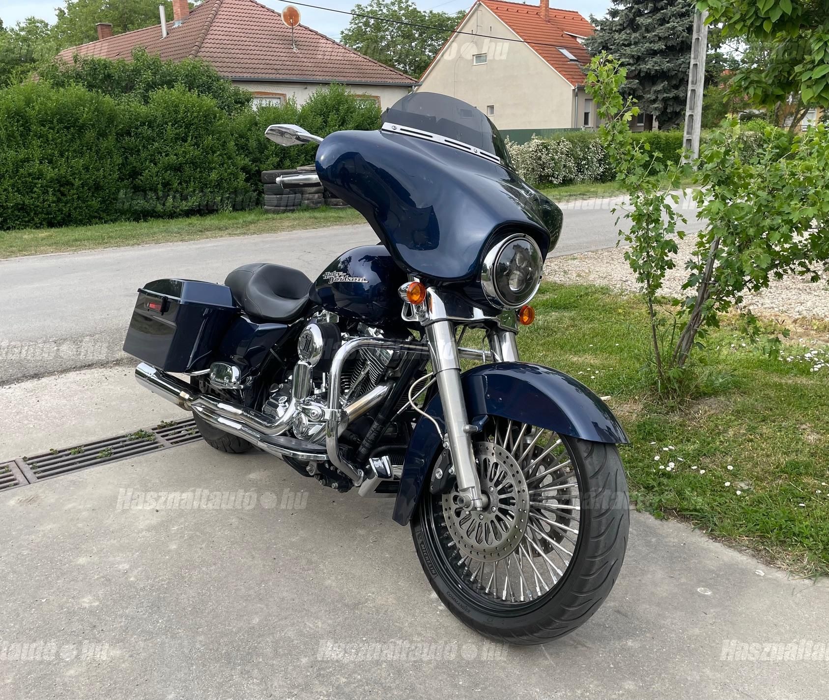 HARLEY-DAVIDSON STREET GLIDE 2012/6 - 1