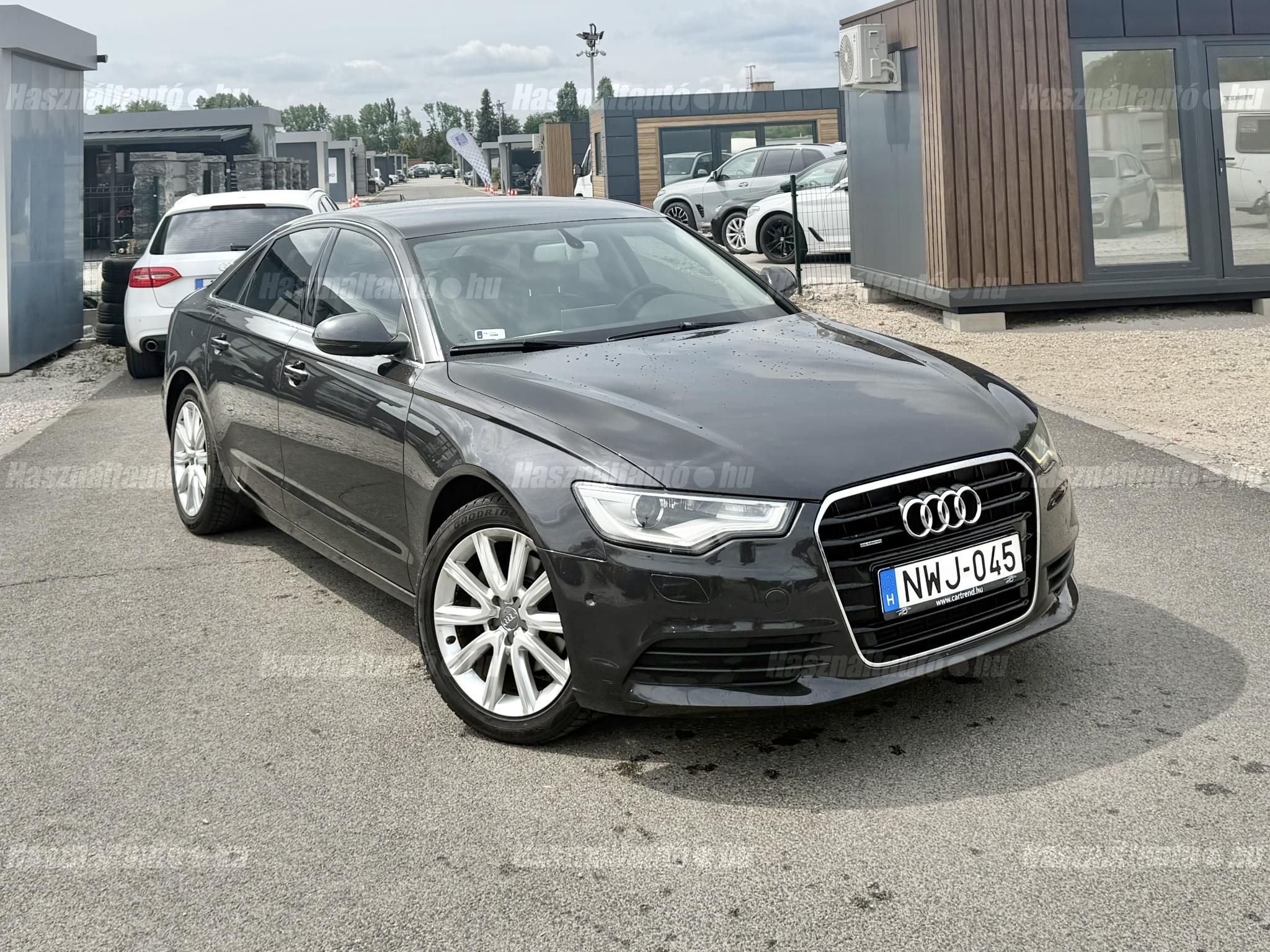 AUDI A6 2013/7 - 1