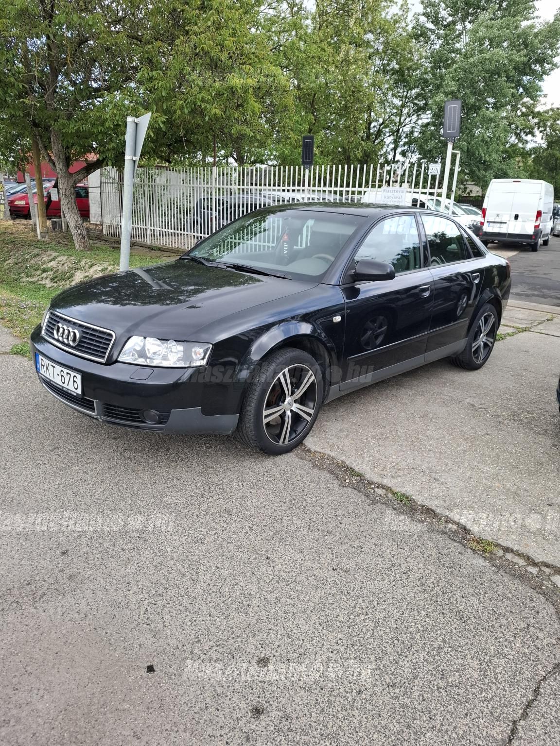 AUDI A4 2002/9 - 1