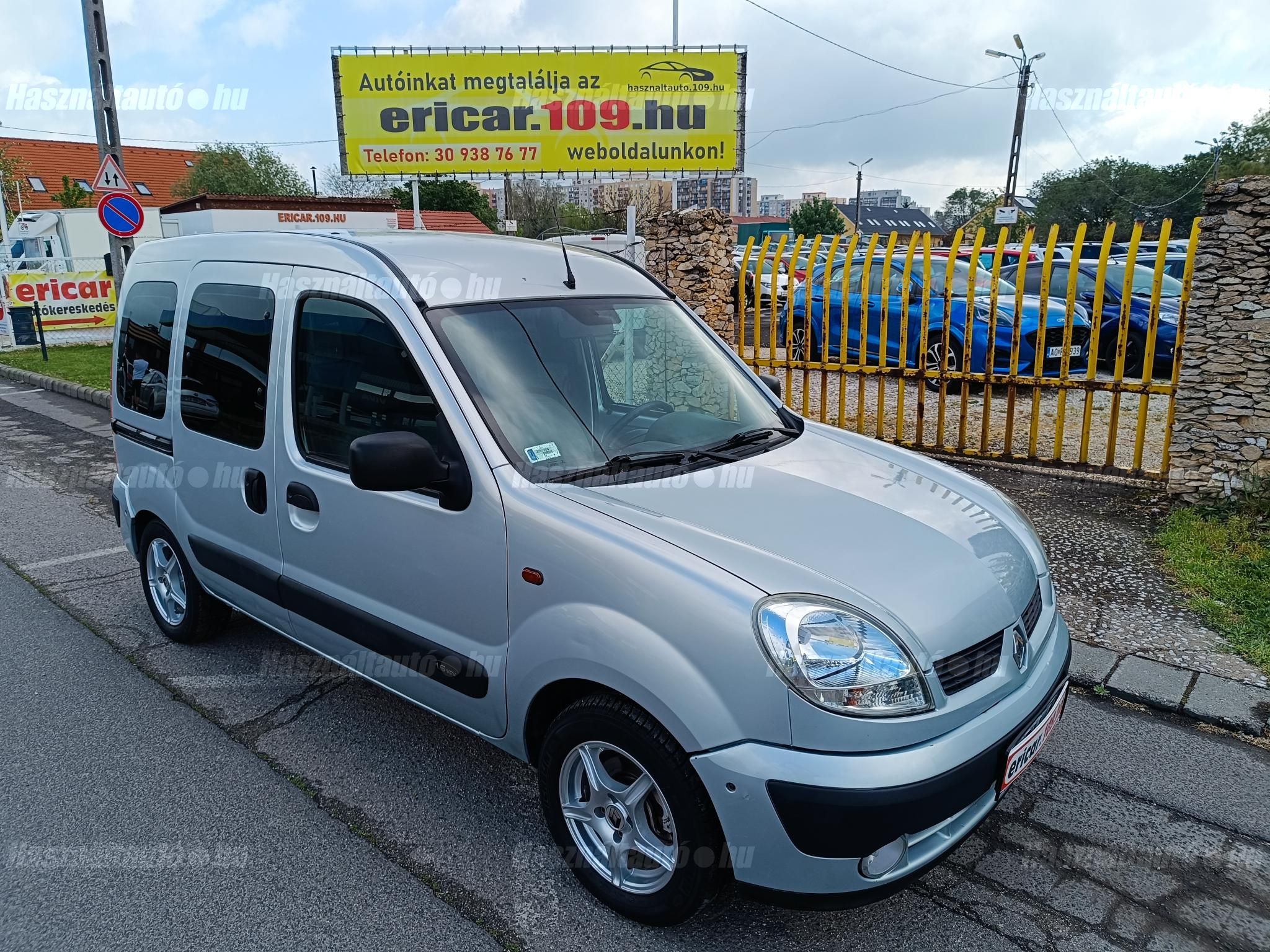 RENAULT KANGOO 2004/5 - 1