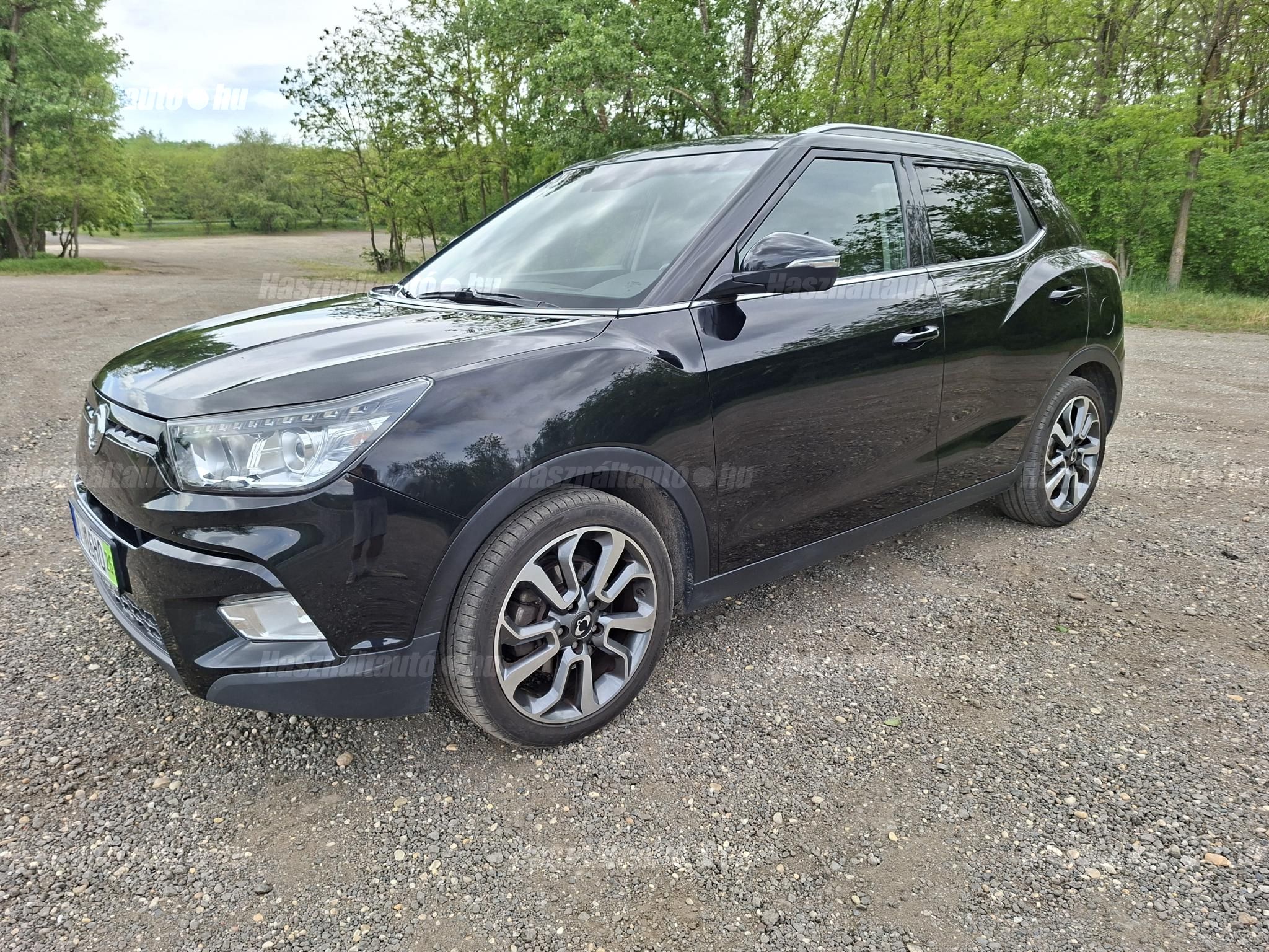 SSANGYONG TIVOLI 2015/6 - 1