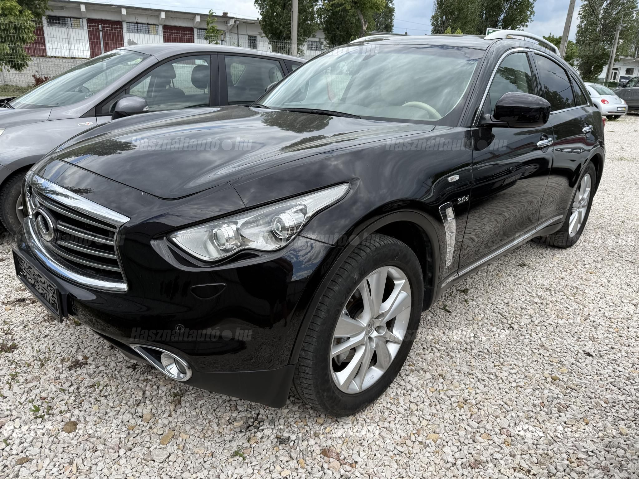 INFINITI QX70 2015/5 - 1