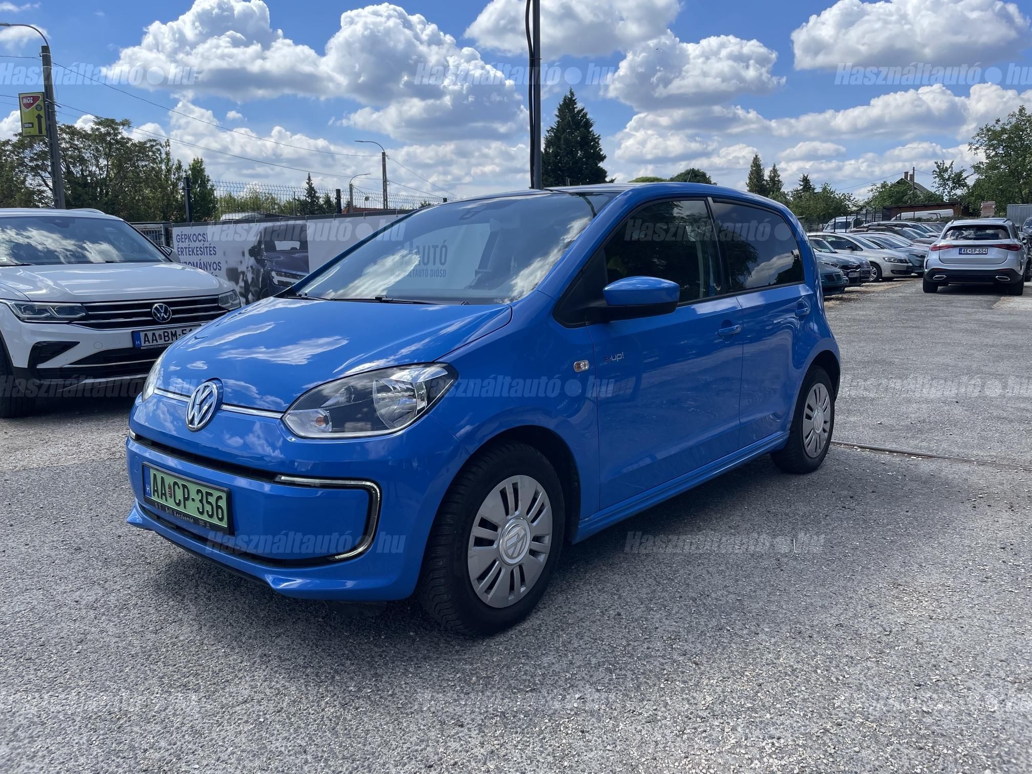 VOLKSWAGEN UP 2014/8 - 1
