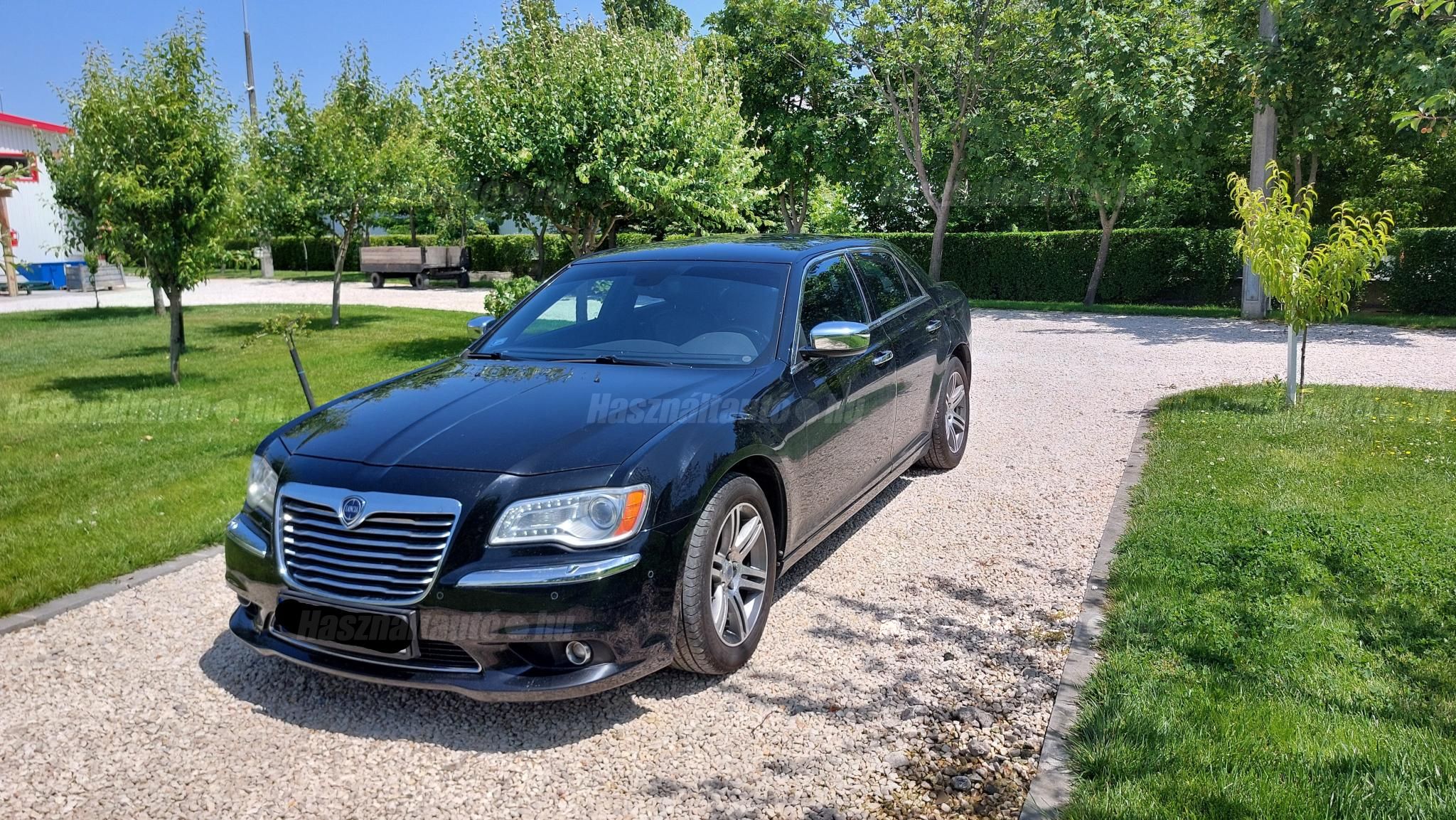 LANCIA THEMA 2012/1 - 1