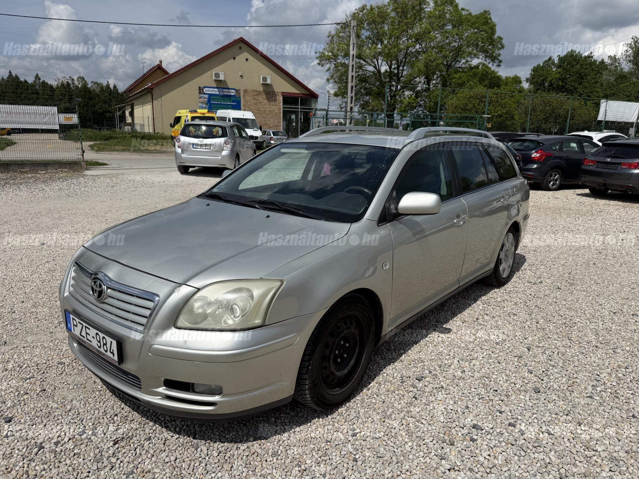 TOYOTA AVENSIS 2003/8 - 1