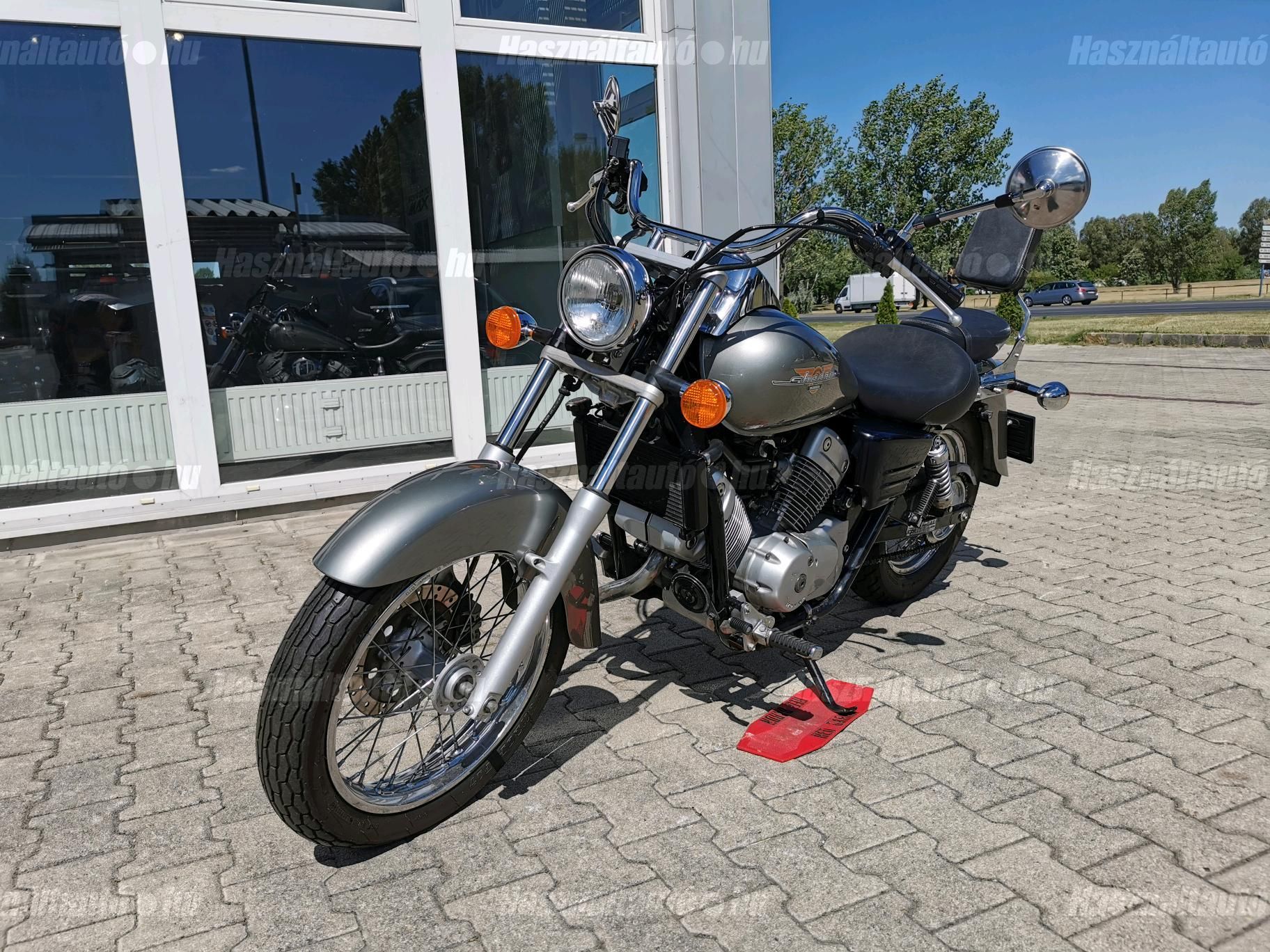 HONDA VT 125 C SHADOW 2000 - 1