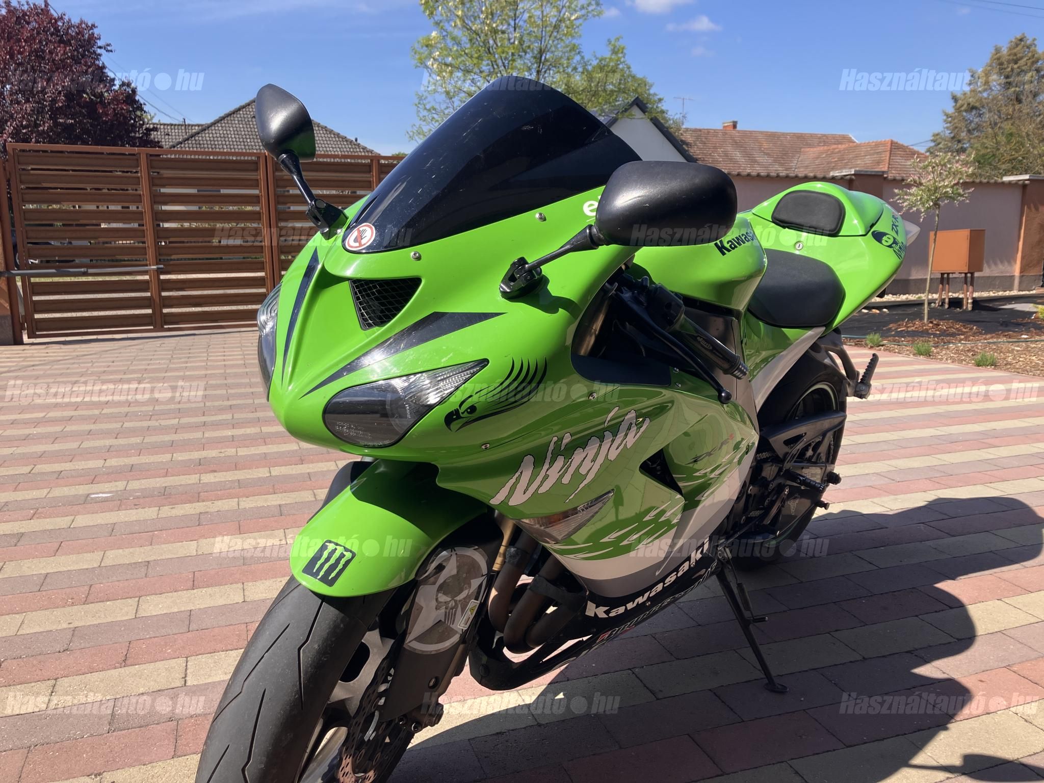 KAWASAKI NINJA 2006/5 - 1